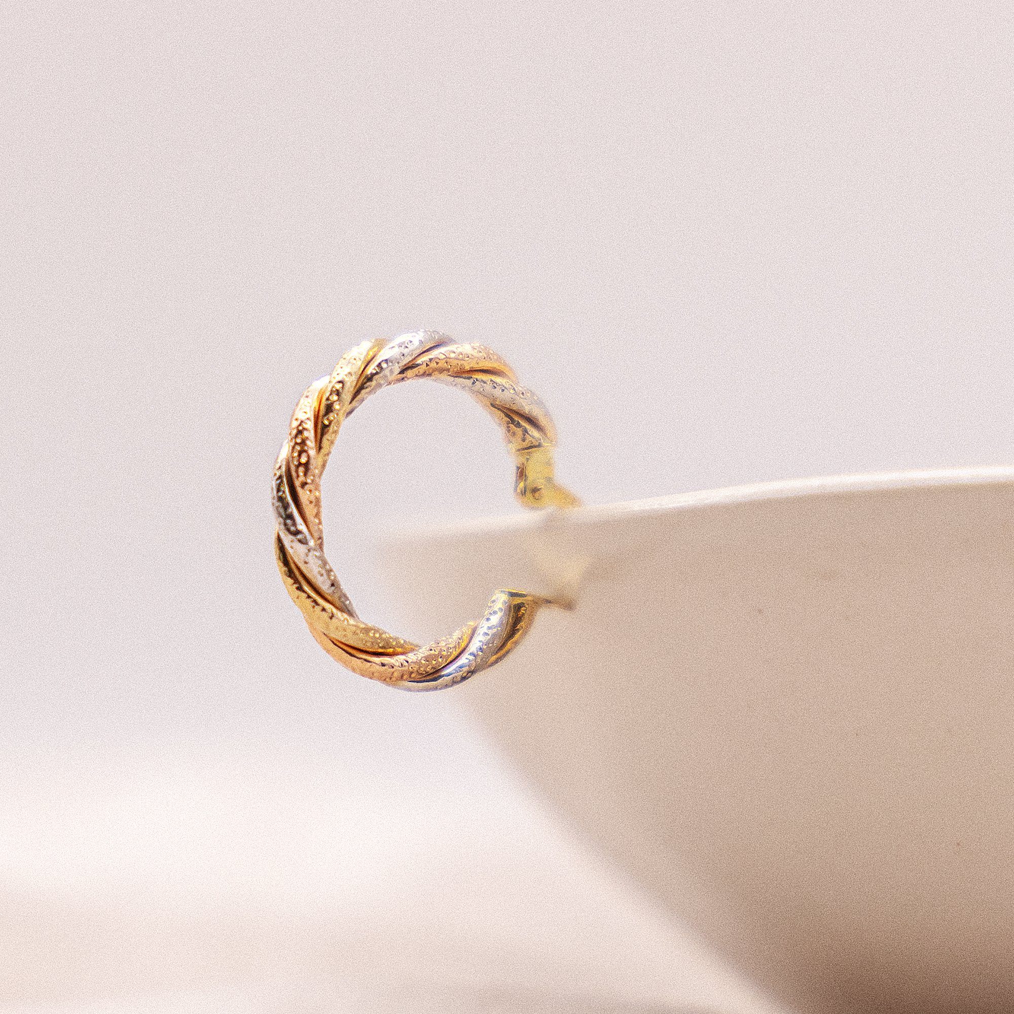 Fascination by Ellen K. Paar Creolen Gold 585 dreifarbig 21mm Durchmesser