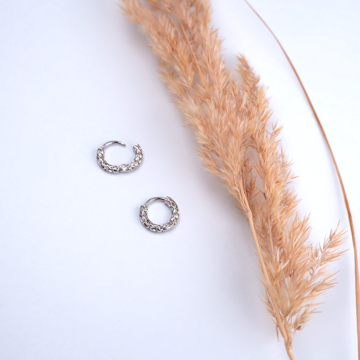 SHELAGO Klappcreolen Ohrringe-Paar strukturierte Creolen Damen-kleine Ohrringe Gold Silber (Paar Ohrringe, inkl. Schmuckverpackung), runden Creolen für Mix & Match Styles