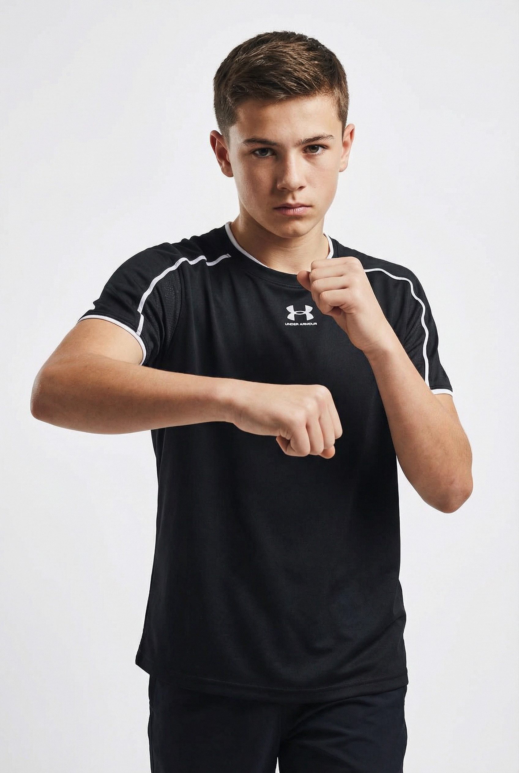 Under Armour® Trainingsshirt UA B CHALLENGER TRAIN SS für Jugendliche, mit Mesh-Einsätzen, schnell trocknend, atmungsaktiv