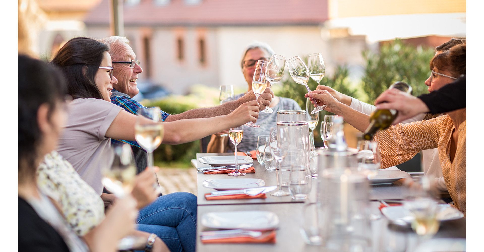 Jochen Schweizer Erlebnisgutschein Weinprobe Naumburg, Weingenuss hautnah in Naumburg