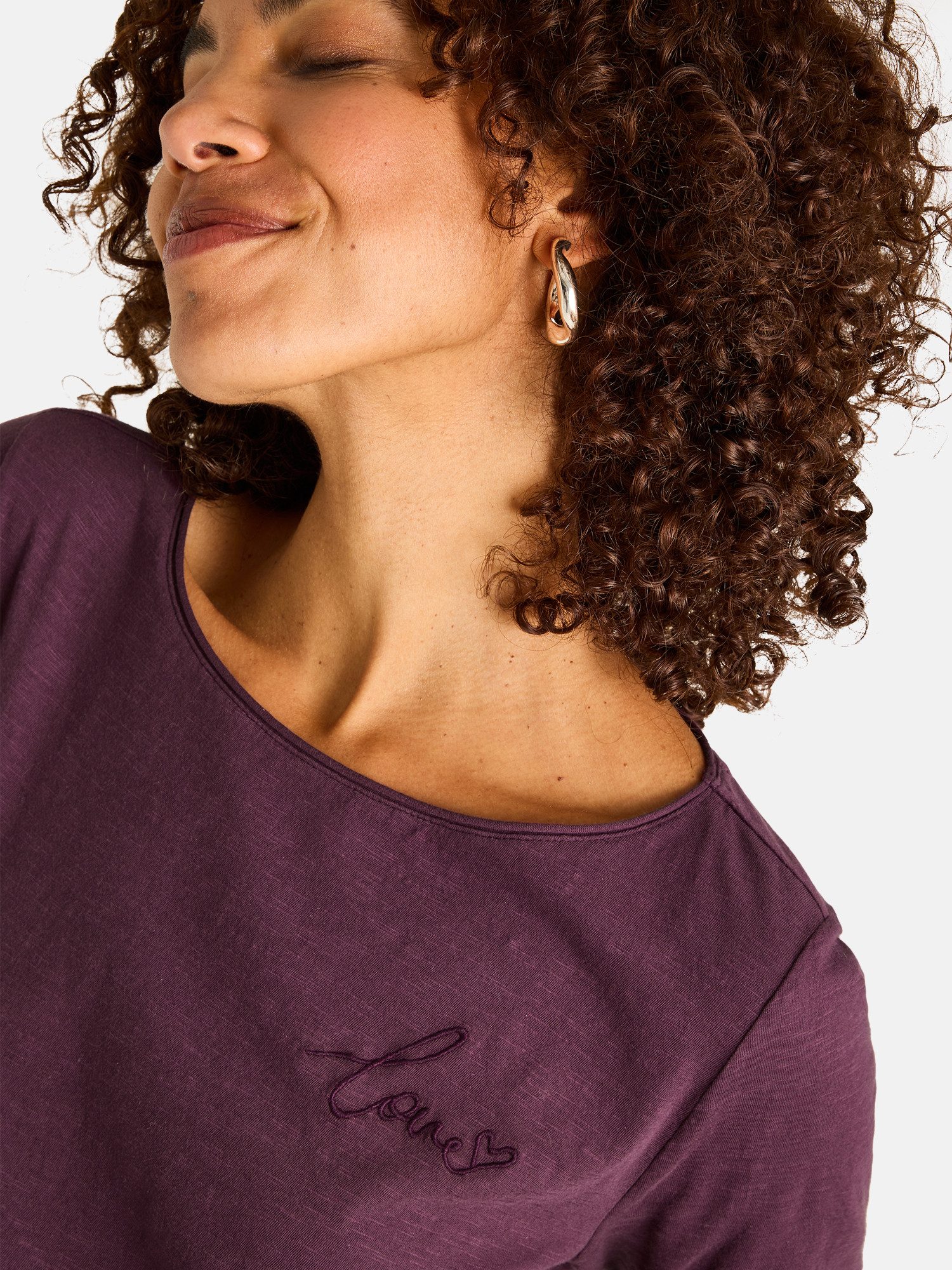 Lieblingsstück Rundhalsshirt CandiceEP mit Statement-Stickerei und im Batik-Look