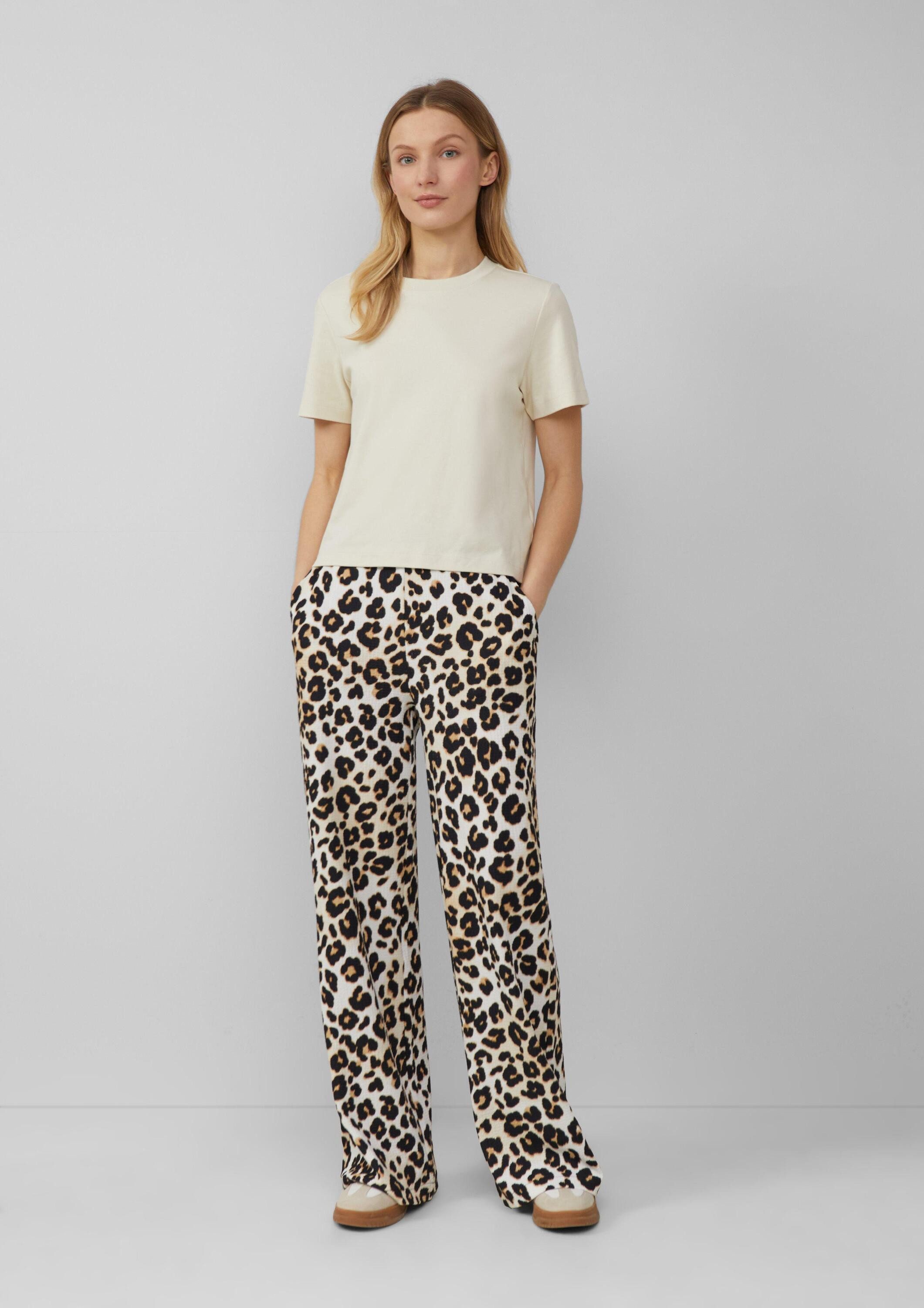 s.Oliver Chinos Hose Wide-Leg Hose mit Leo-Muster günstig online kaufen