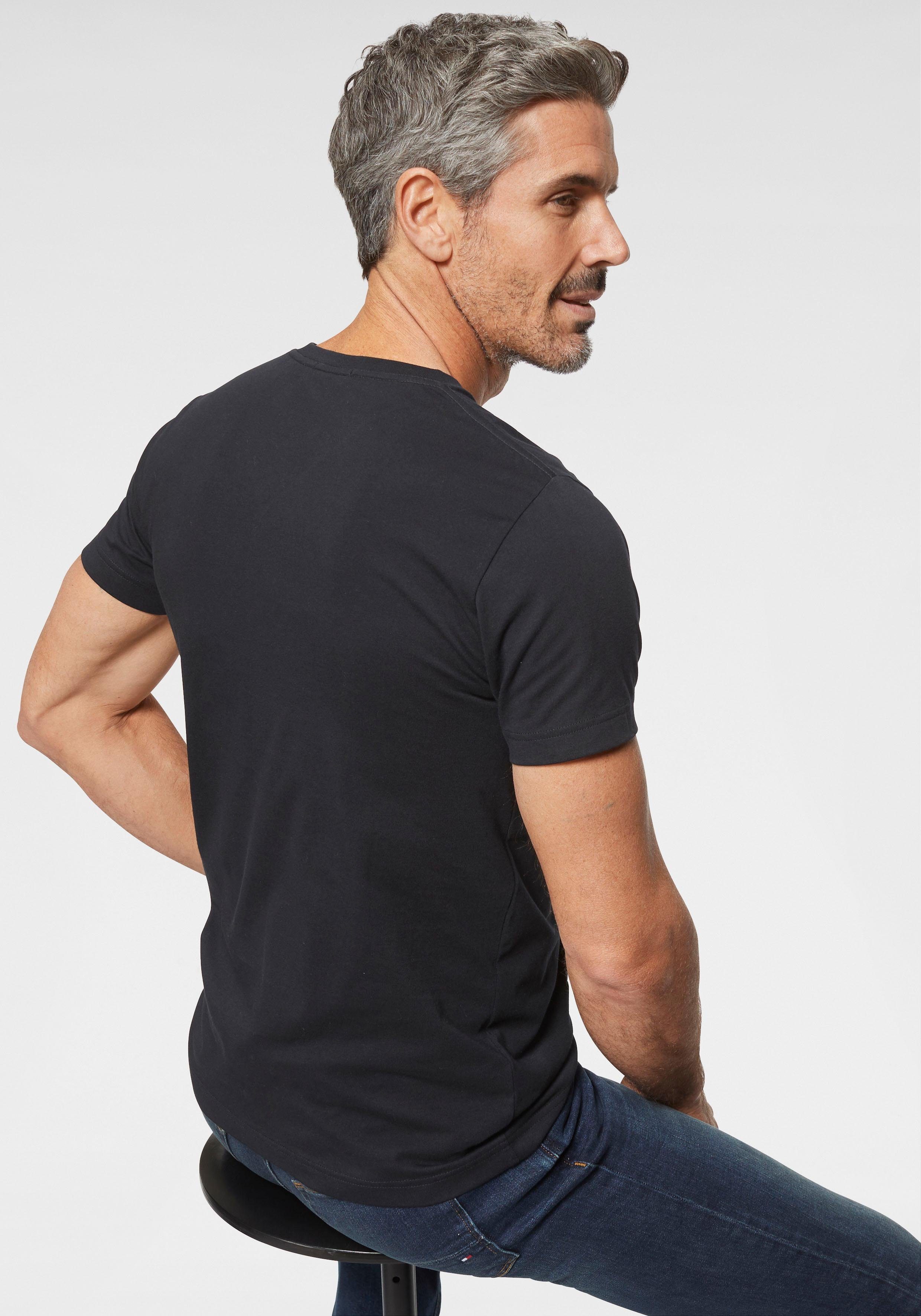 V-Shirt mit Gant Blende black