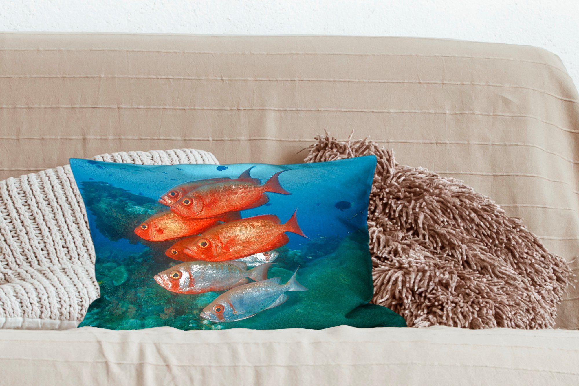 MuchoWow Dekokissen Fisch - Dekoration, Rot Füllung, Grau, - Schlafzimmer Wohzimmer mit Dekokissen Zierkissen