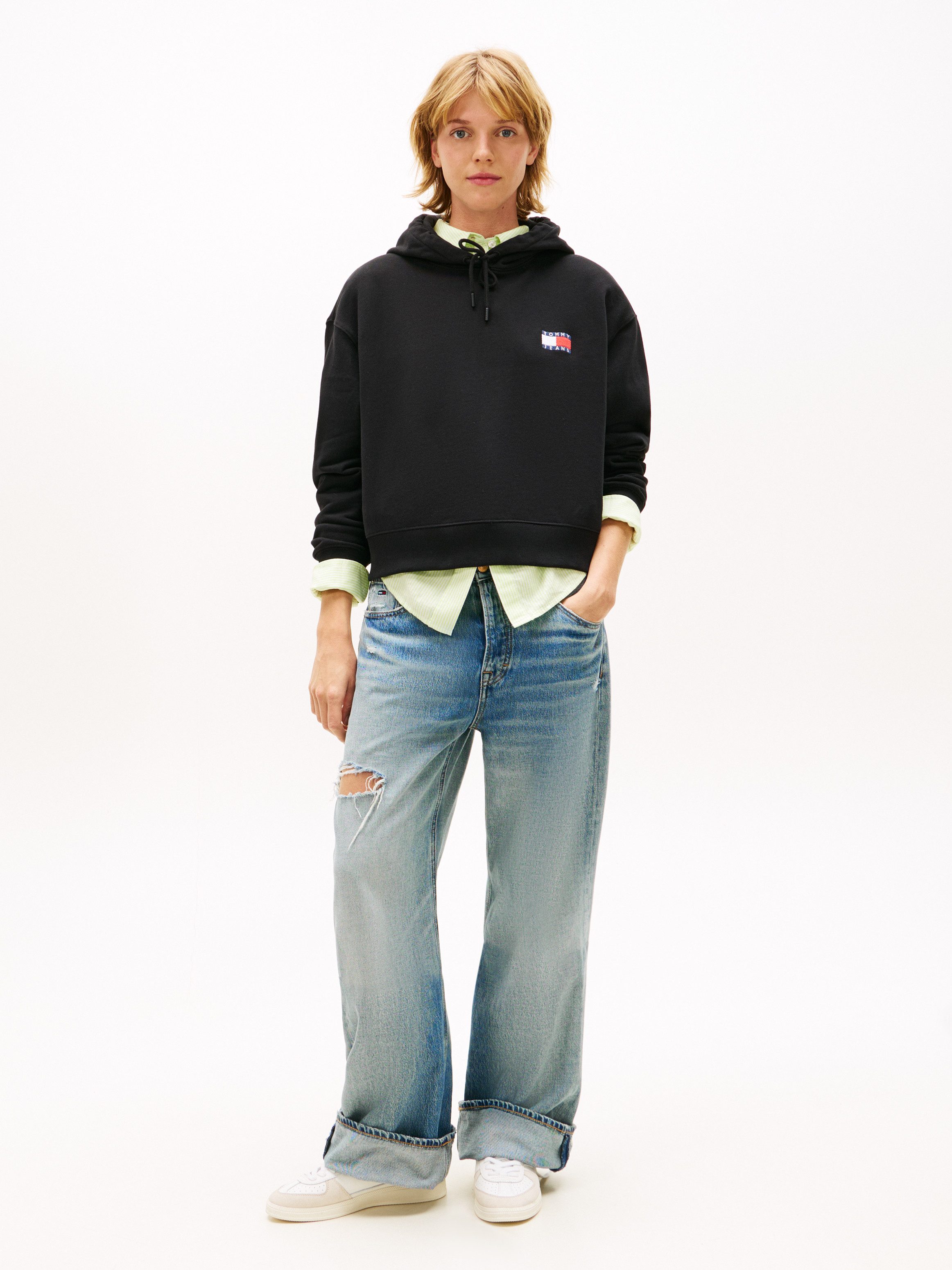 Tommy Jeans Kapuzensweatshirt TJW RLX SH WAVY FLAG HOODIE im Relaxed Fit, Baumwoll-Qualität