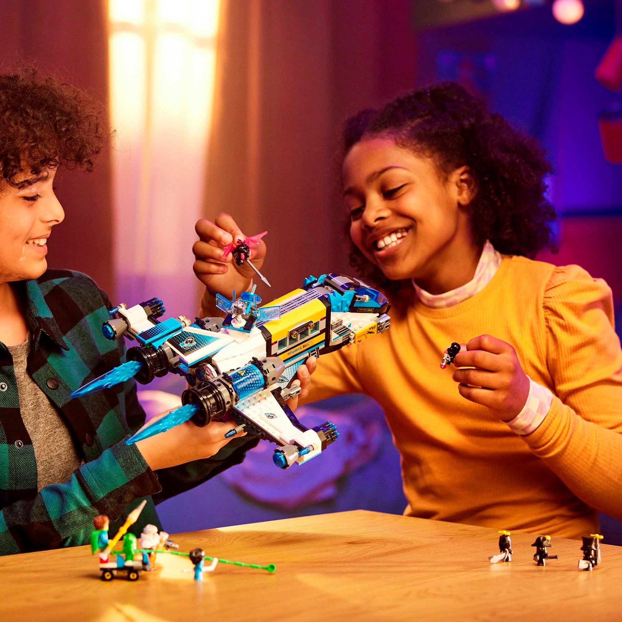 LEGO® Der Weltraumbus von Mr. Oz günstig online kaufen