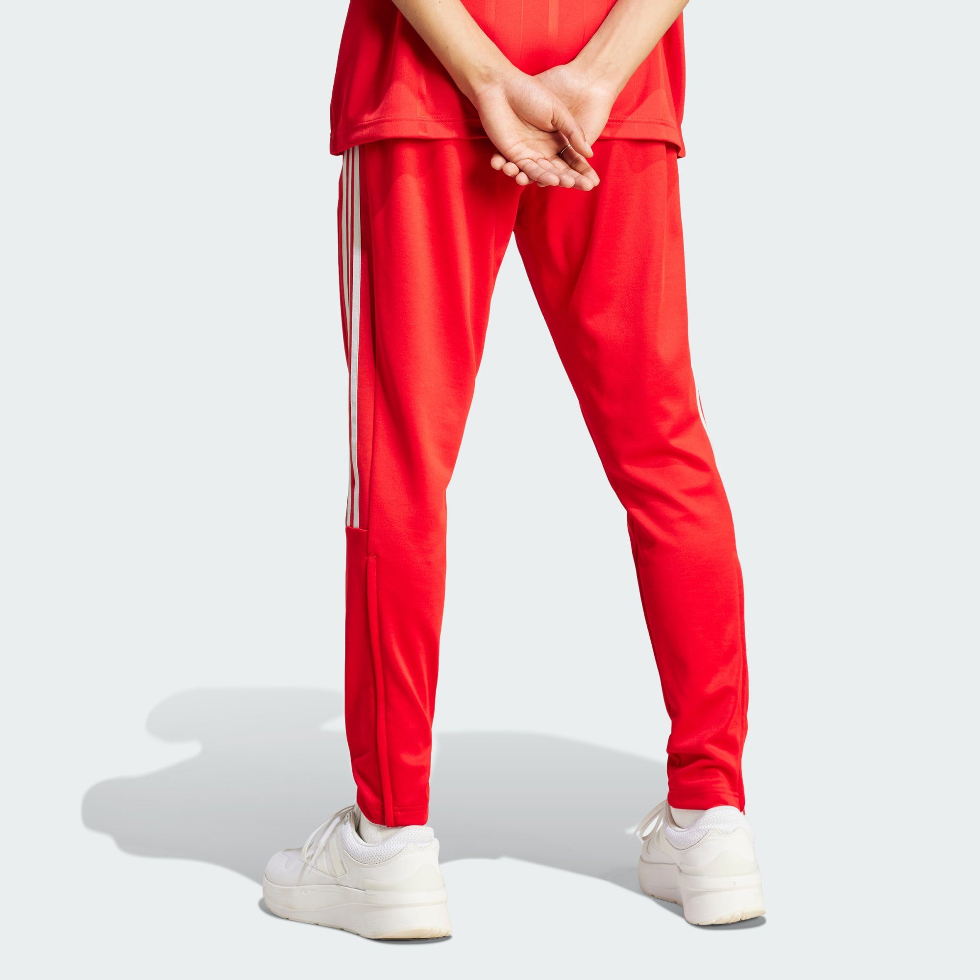 HOSE Jogginghose adidas TIRO Scarlet Better Sportswear