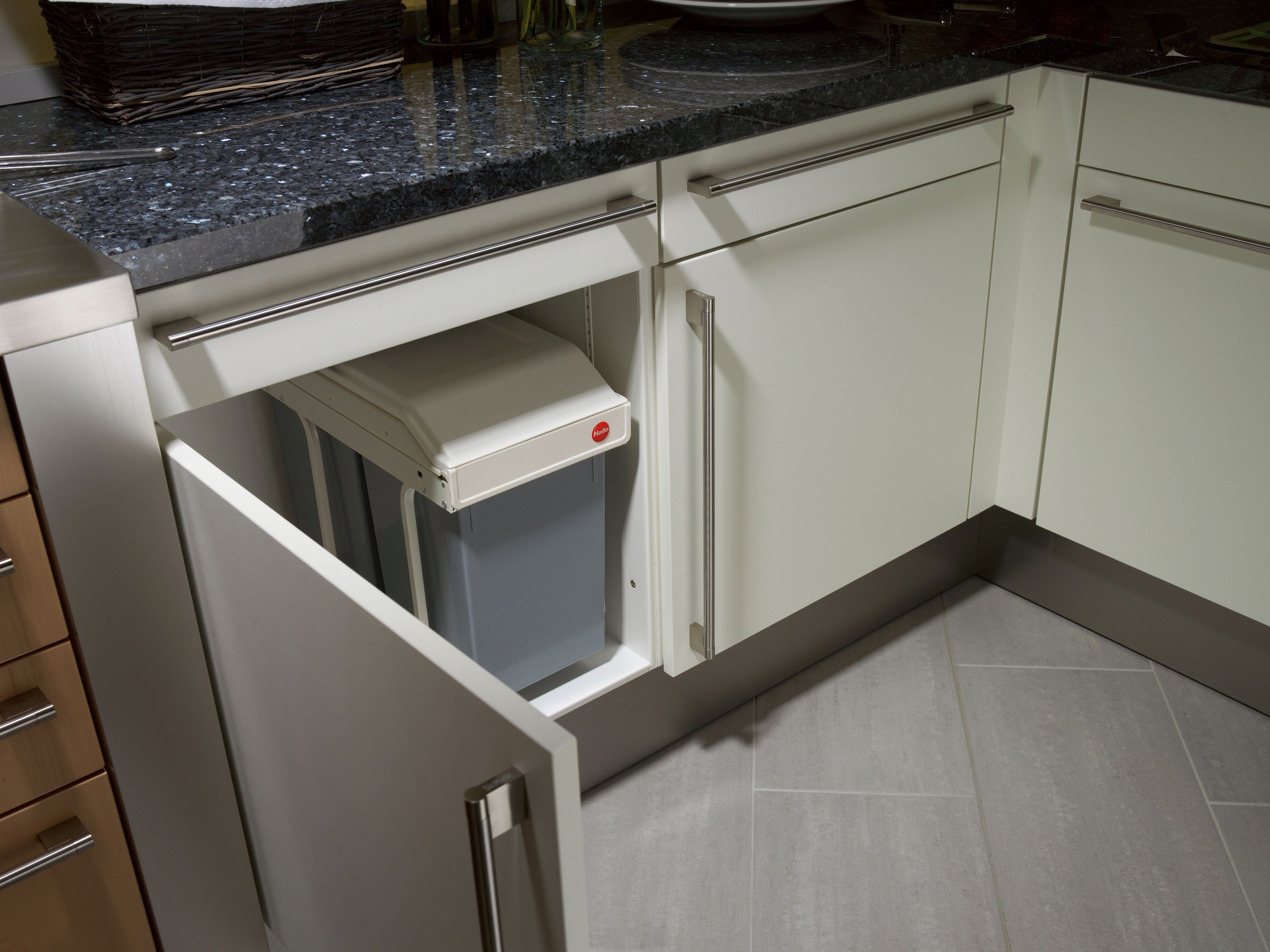 Hailo Einbaumülleimer Multi-Box duo L, 28 Liter, grau, Kunststoff Inneneimer, Made in Germany