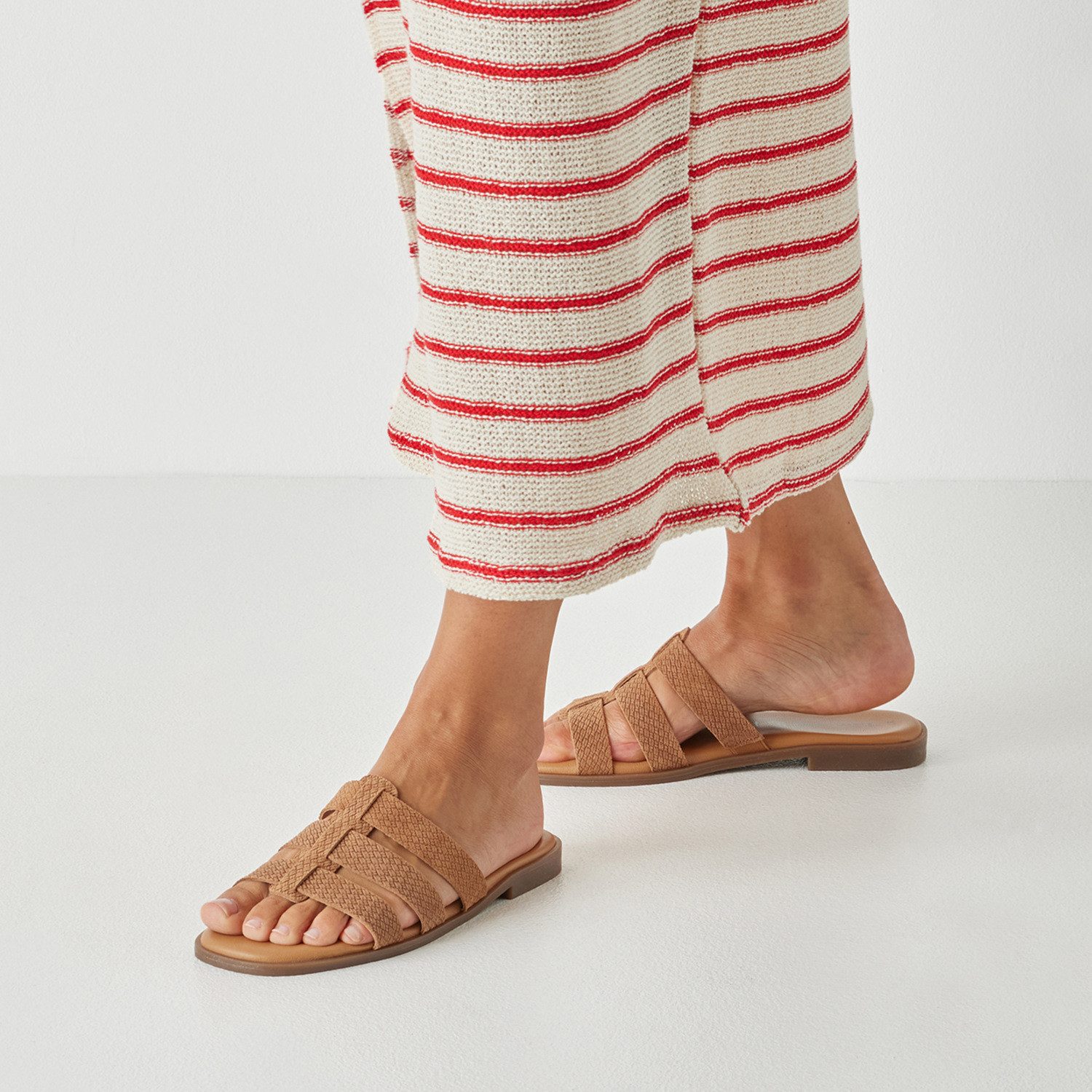 Tamaris Pantolette, Sommerschuh, Schupfschuh, Flats mit modischen Riemchen