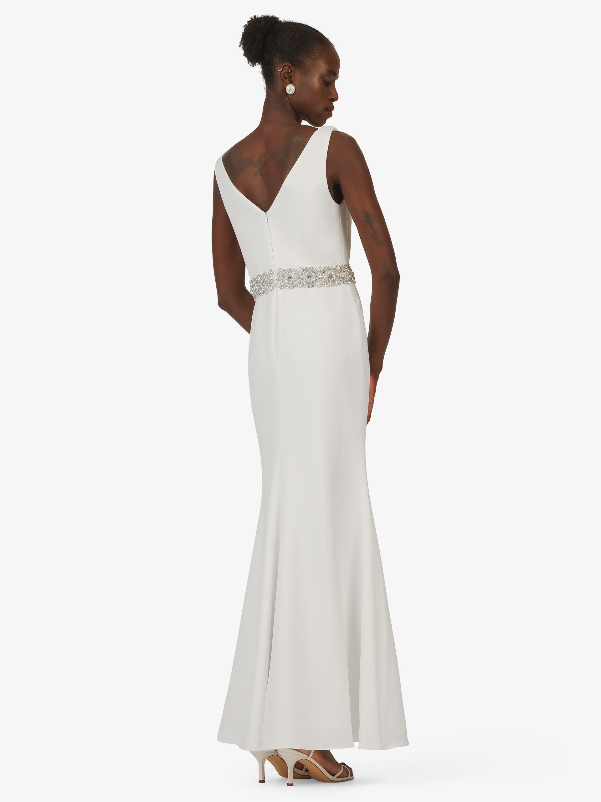 Kraimod Brautkleid mit Wasserfallkragen & Glitzergürtel