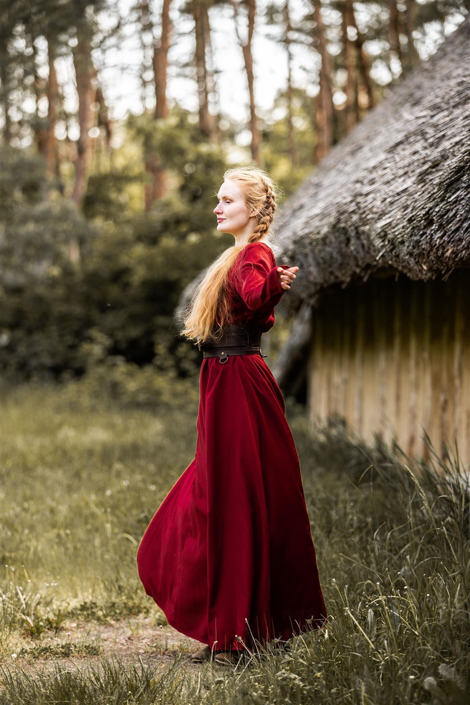 Leonardo Carbone Wikinger-Kostüm Unterkleid "Scarlet" mit Rundhalsausschnitt, hochwertige Baumwolle, fließende bodenlange Silhouette