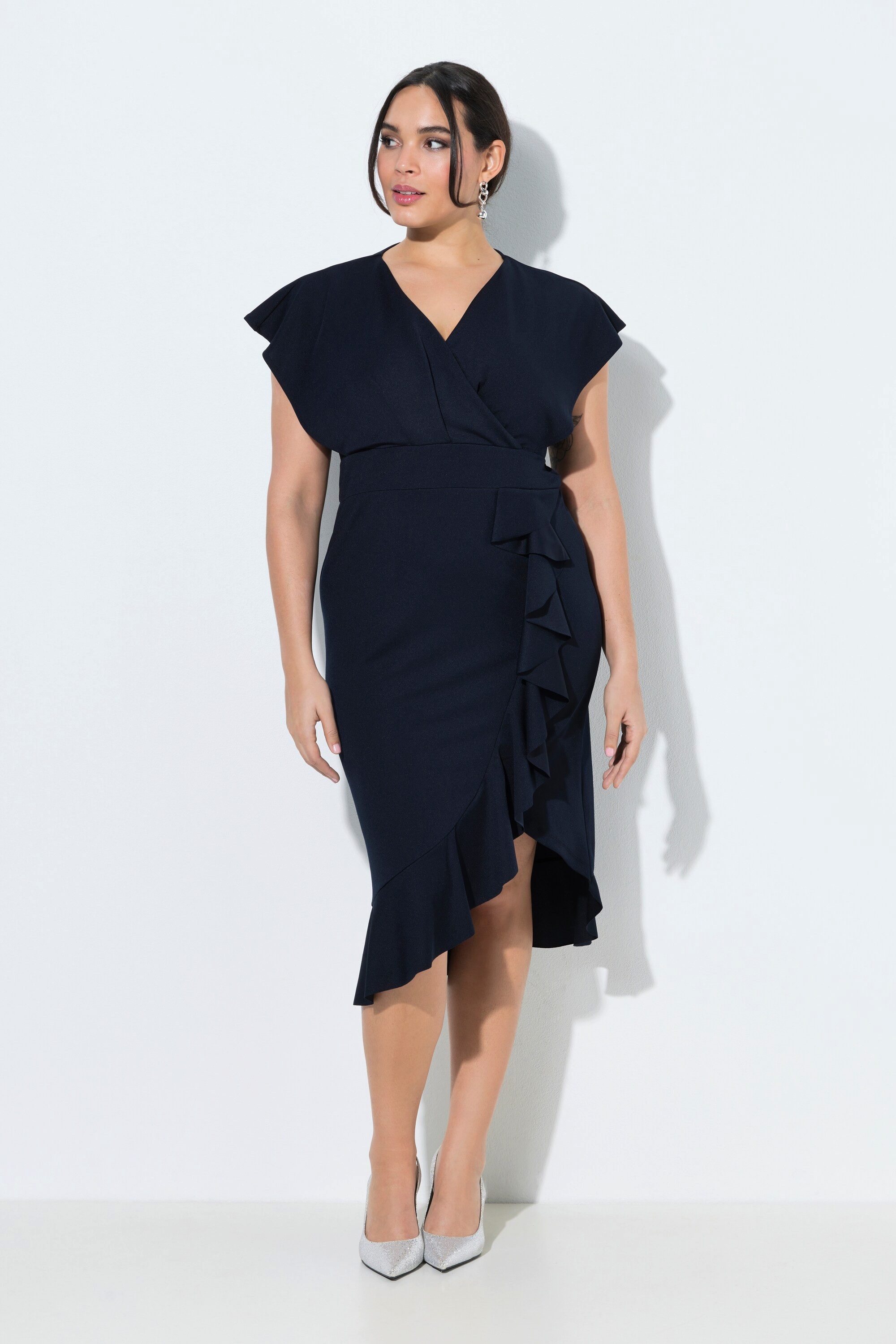 Ulla Popken Midikleid Bodycon-Jerseykleid Rüsche V-Ausschnitt Cup-Ärmel günstig online kaufen