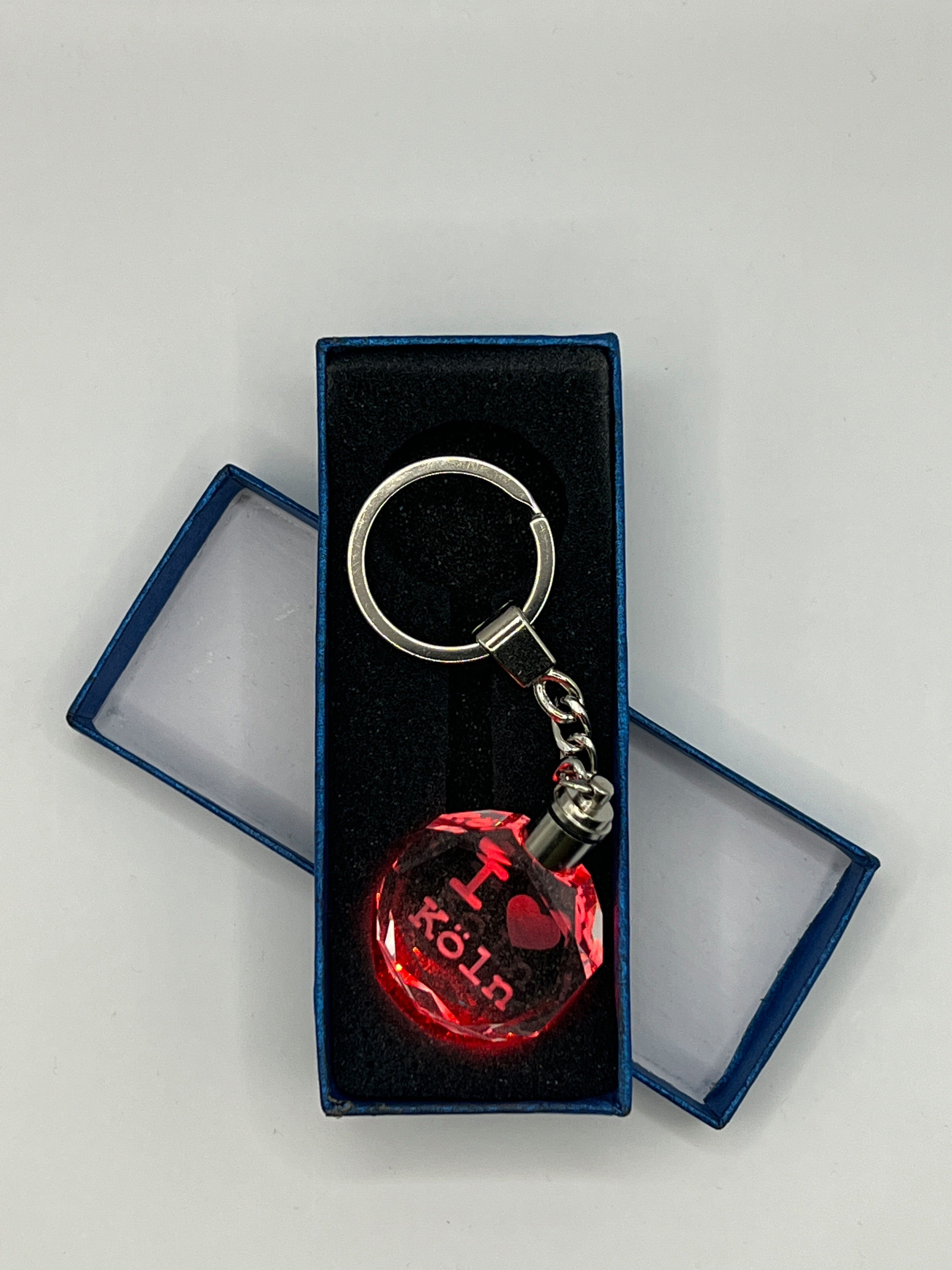 Geschenkbox I Schlüsselanhänger Multicolor mit Schlüsselanhänger Köln Love LED Stelby