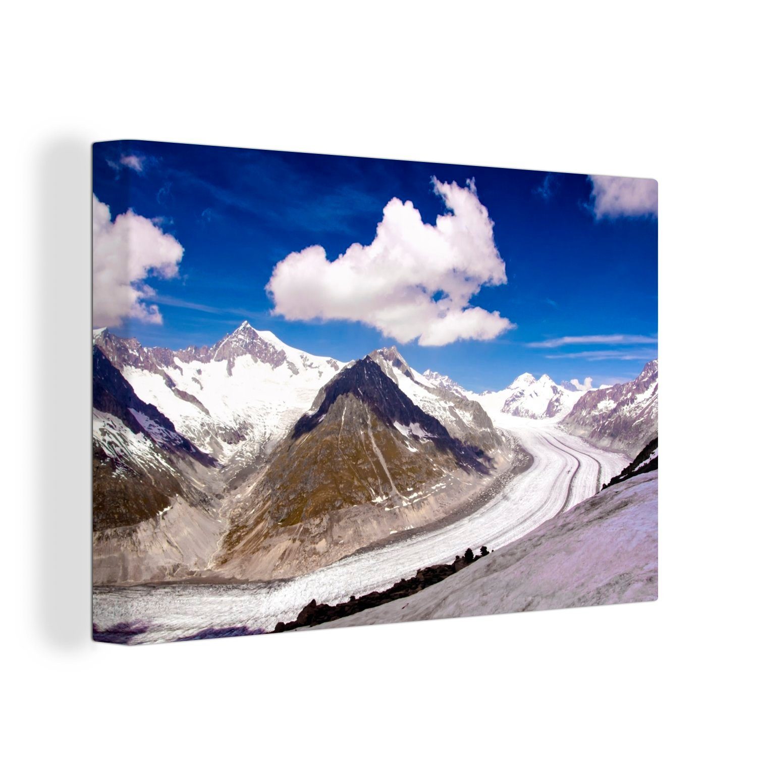 OneMillionCanvasses® Leinwandbild Der schneebedeckte Aletschgletscher mit sich bildenden Wolken im, (1 St), Wandbild Leinwandbilder, Aufhängefertig, Wanddeko, 30x20 cm
