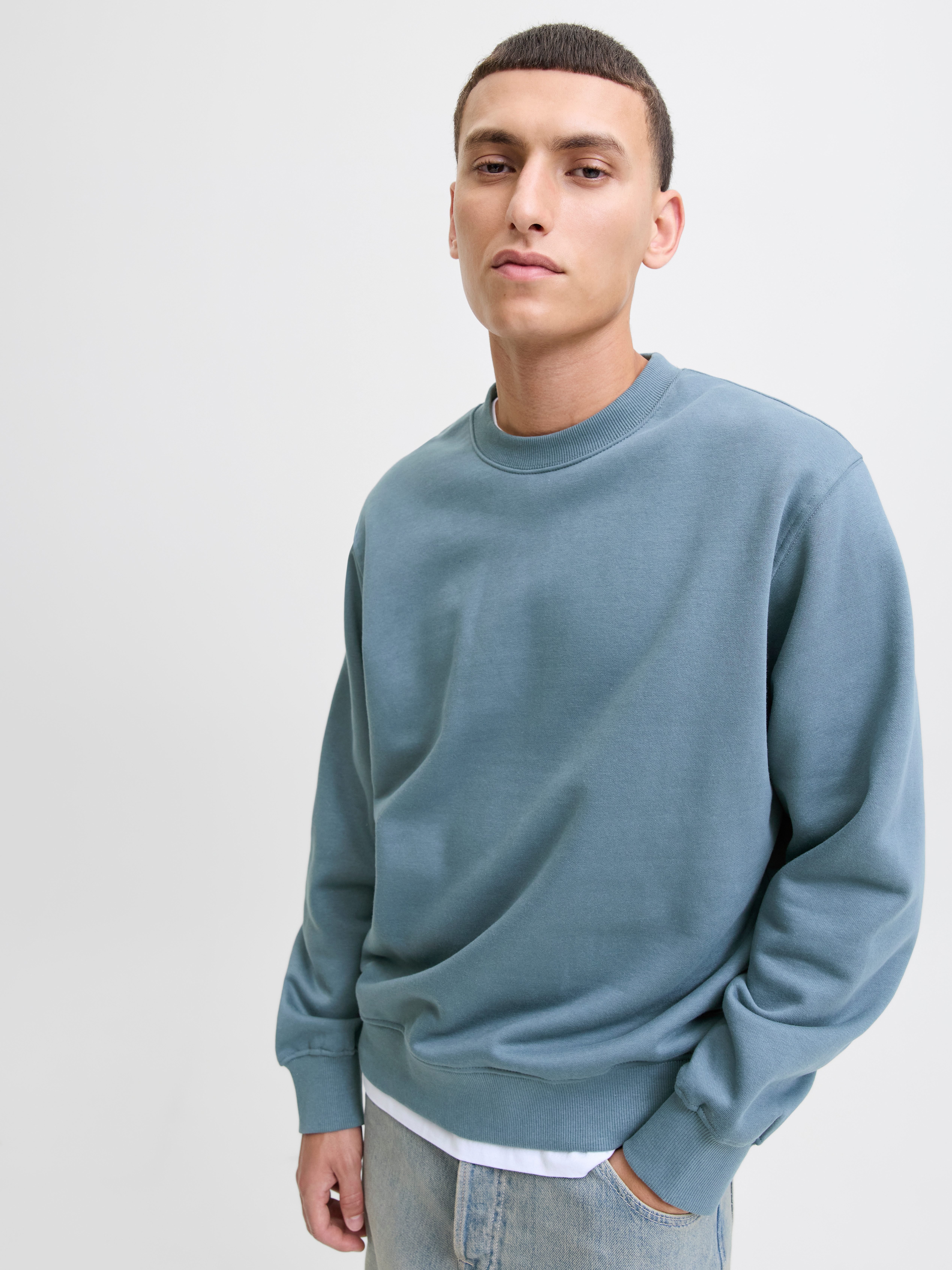 Jack & Jones Sweatshirt JJEURBAN EDGE SWEAT CREW NECK NOOS mit Rippbündchen günstig online kaufen