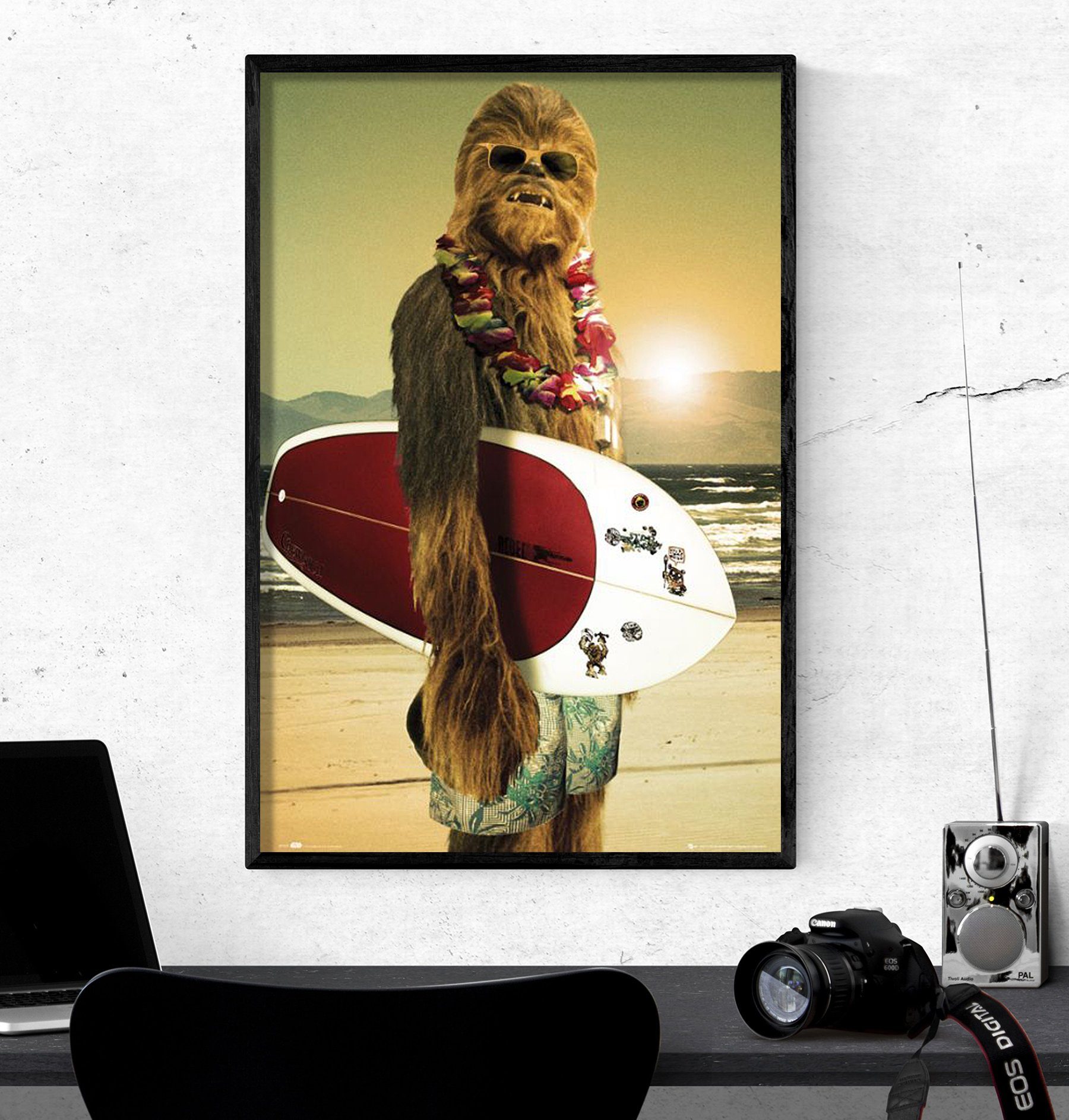 Star Wars Poster Star Wars Poster Chewbacca Surfin' 61 x 91,5 cm günstig online kaufen