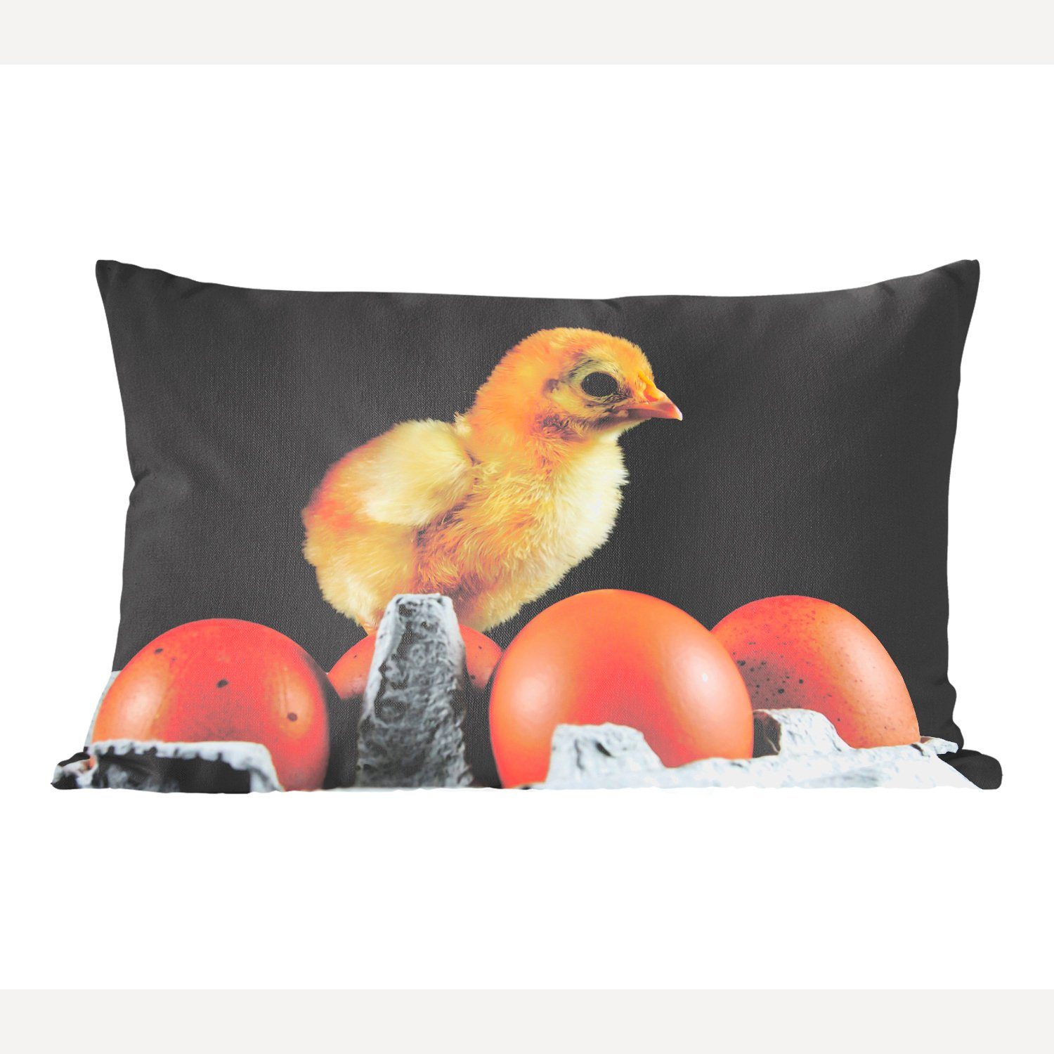 MuchoWow Dekokissen Ein Küken auf einem Ei auf schwarzem Hintergrund, Wohzimmer Dekoration, Zierkissen, Dekokissen mit Füllung, Schlafzimmer