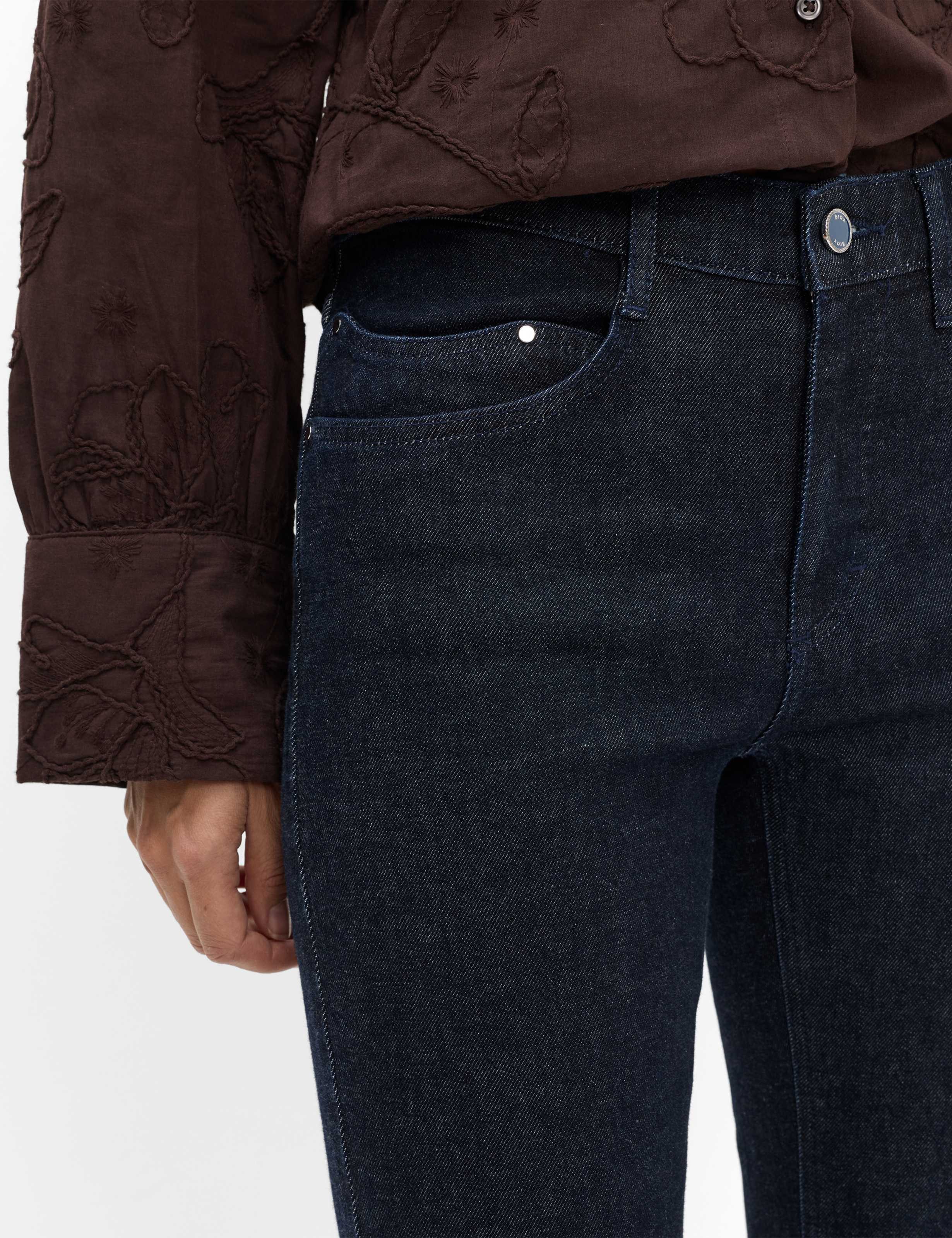 Brax 5-Pocket-Jeans Style MARY Denim: Five-Pocket im Regular Bootcut – Bild 4 von 5