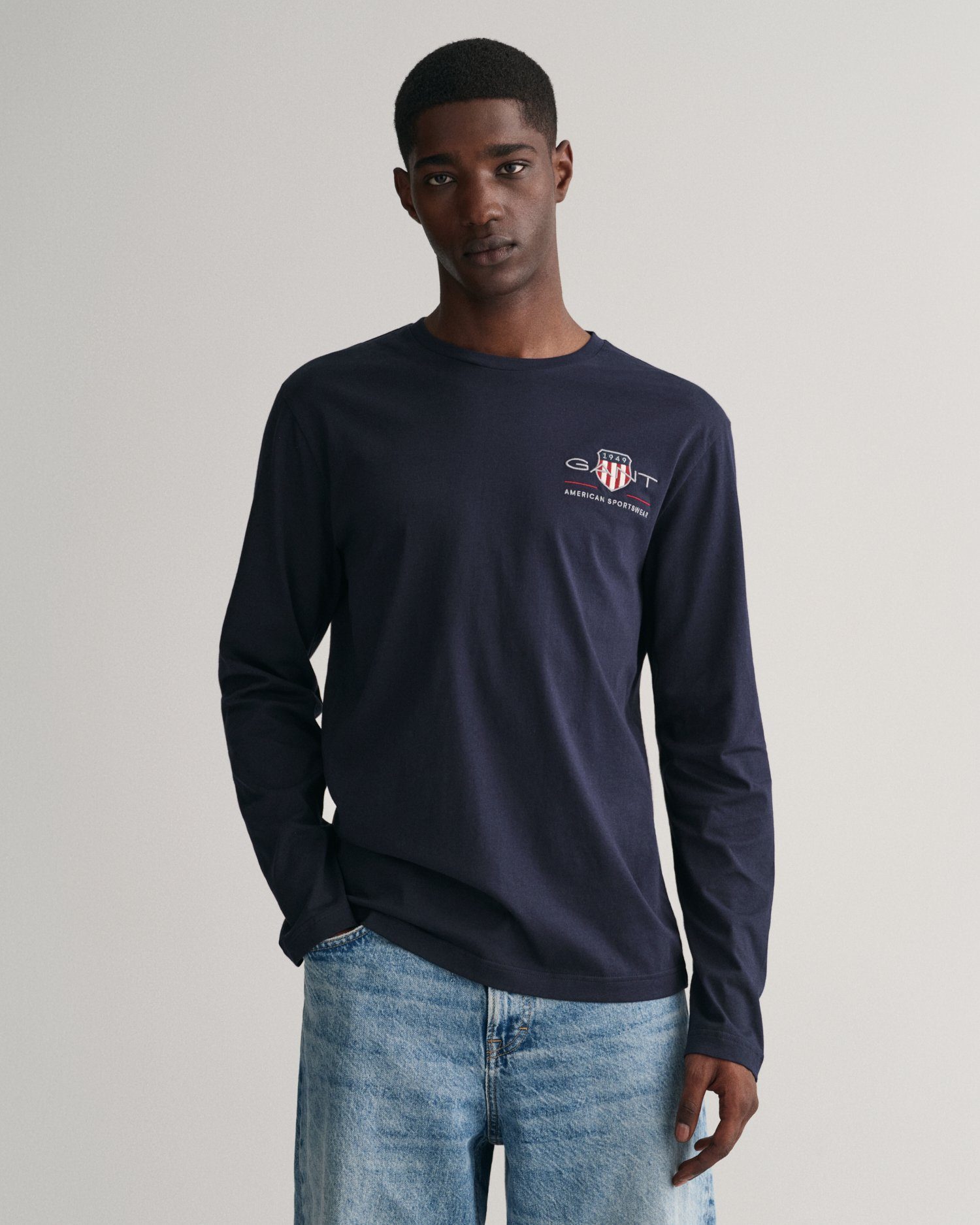 Gant Langarmshirt REG MEDIUM ARCHIVE SHIELD LS T mit Print auf der Brust EVENING BLUE