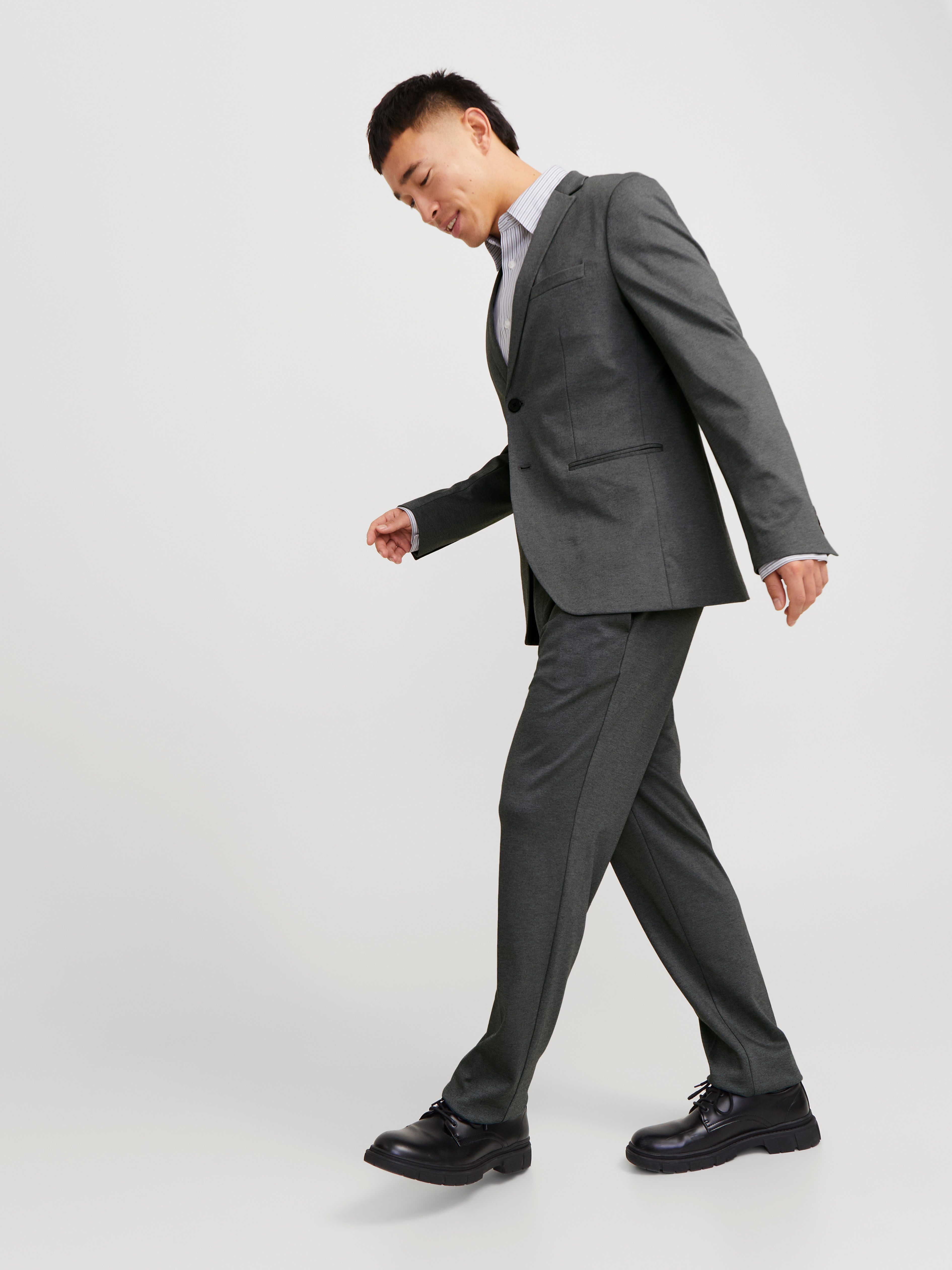 Jack & Jones Anzughose JPRJAXON Businesshose mit mittlerer Bundhöhe unifarben, modisch, slim fit, Materialmix