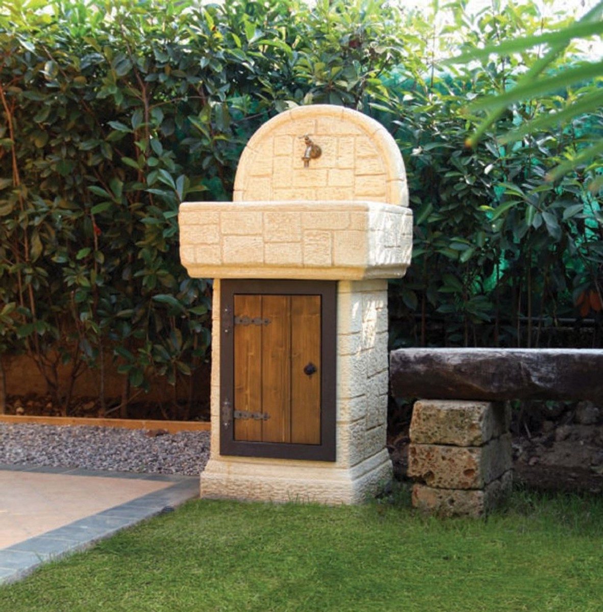 Thumbnail - Casa Padrino Gartenbrunnen Casa Padrino Jugendstil Gartenspüle Sandfarben H. 120 cm