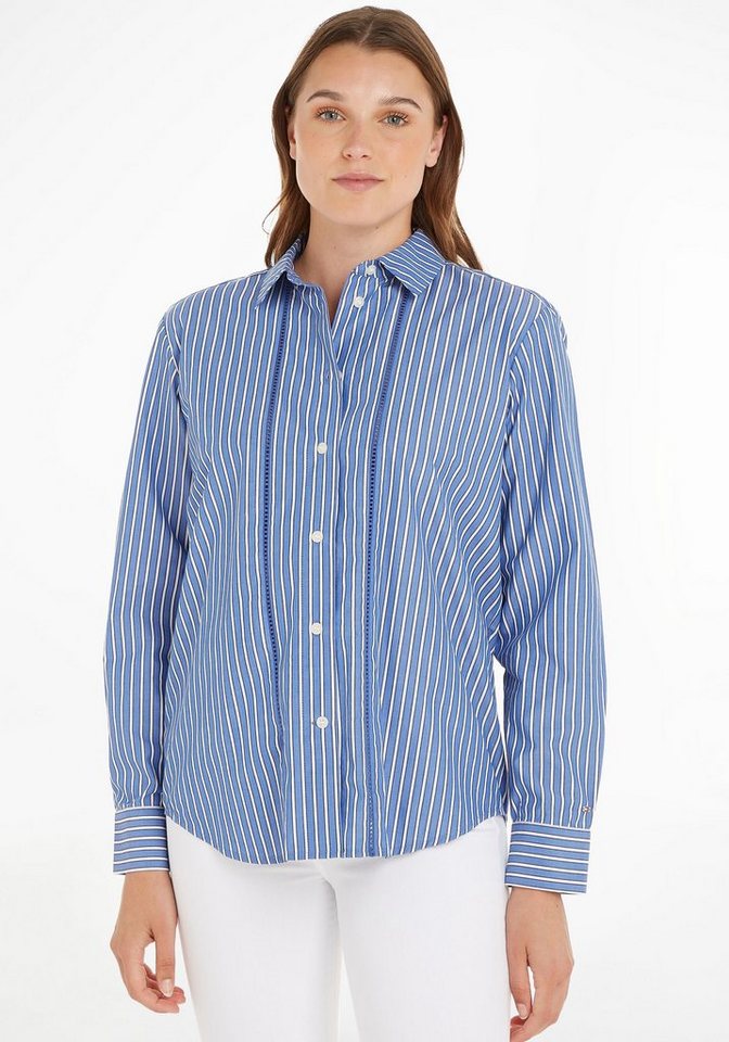 Tommy Hilfiger Hemdbluse ORG CO STRIPE RELAXED SHIRT LS im Streifenlook mit  interessanten Lochstreifen-Details