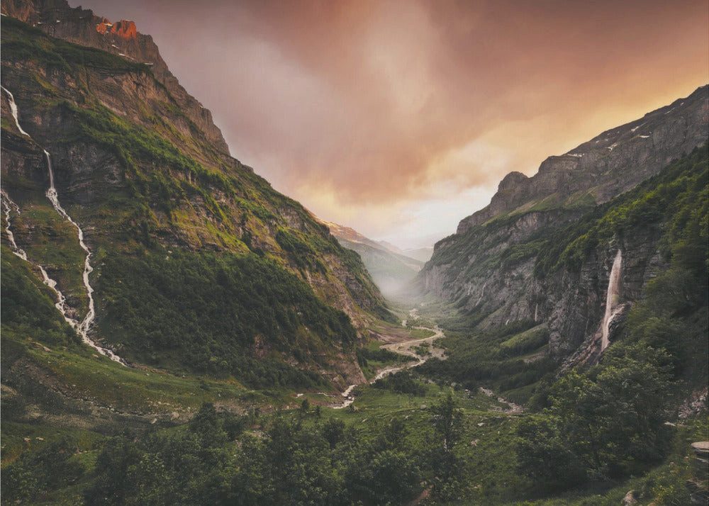 Vliestapete "Valley Eden" von Stefan Hefele