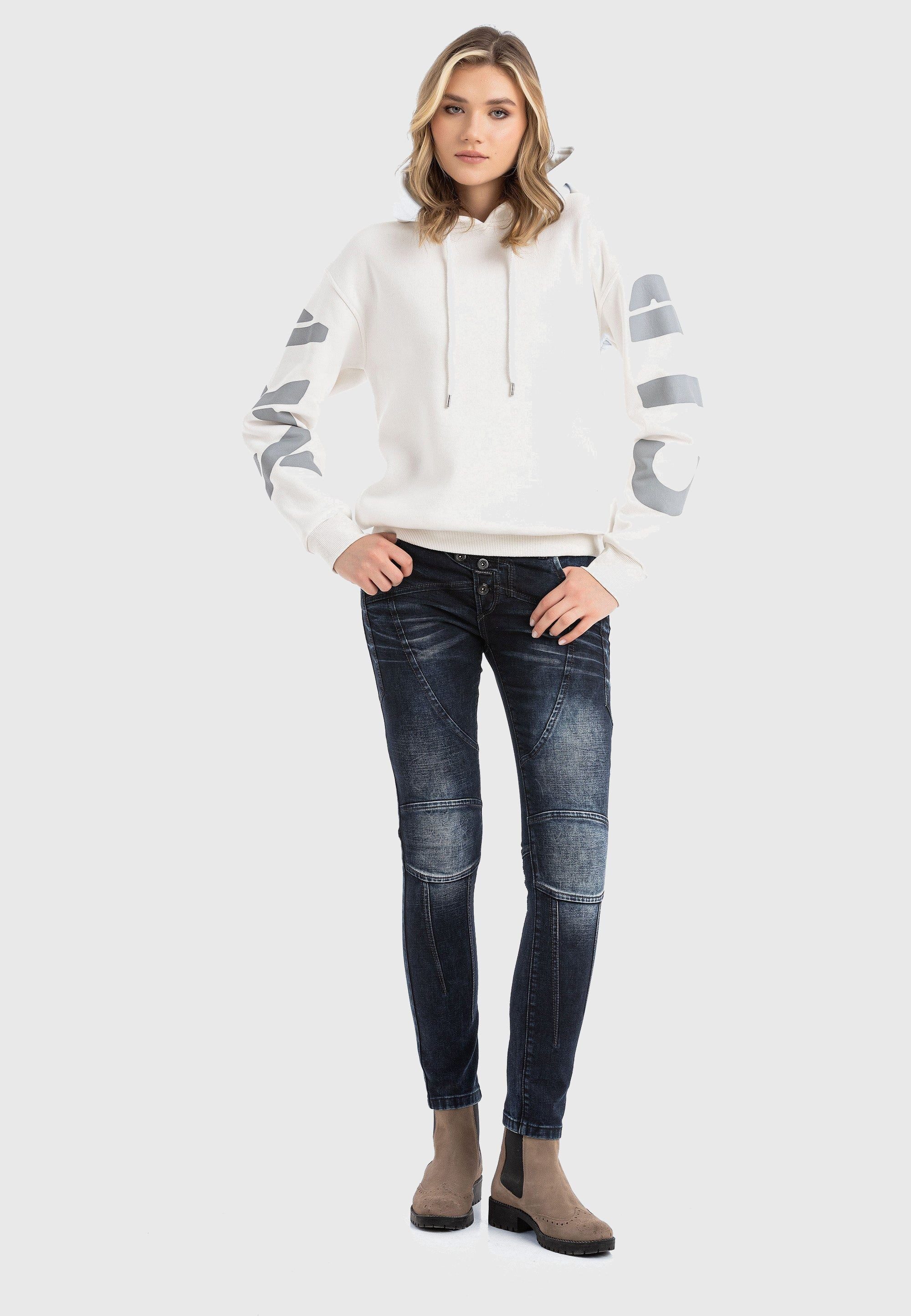 Cipo & Baxx Sweatshirt HOODIE SWEATSHIRT (1-tlg) modisches Design mit hohem Tragekomfort – Bild 3 von 5