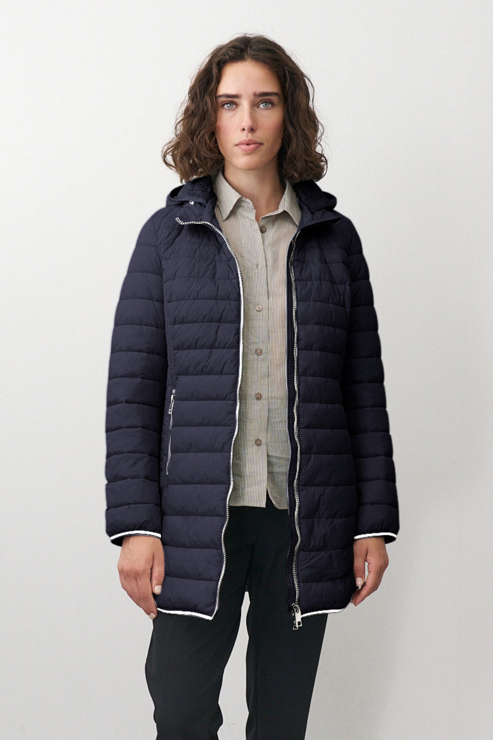 Barbara Lebek Steppjacke auch als Übergangsjacke für Damen mit Kapuze