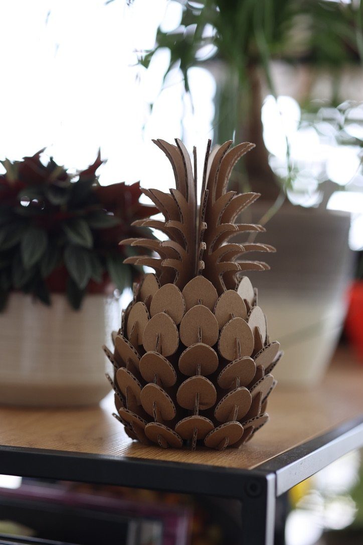 Kartonmöbel Shop Papierdekoration Nachhaltige Ananas, Puzzle Dekoration, Deko, Moderne 3D Deko