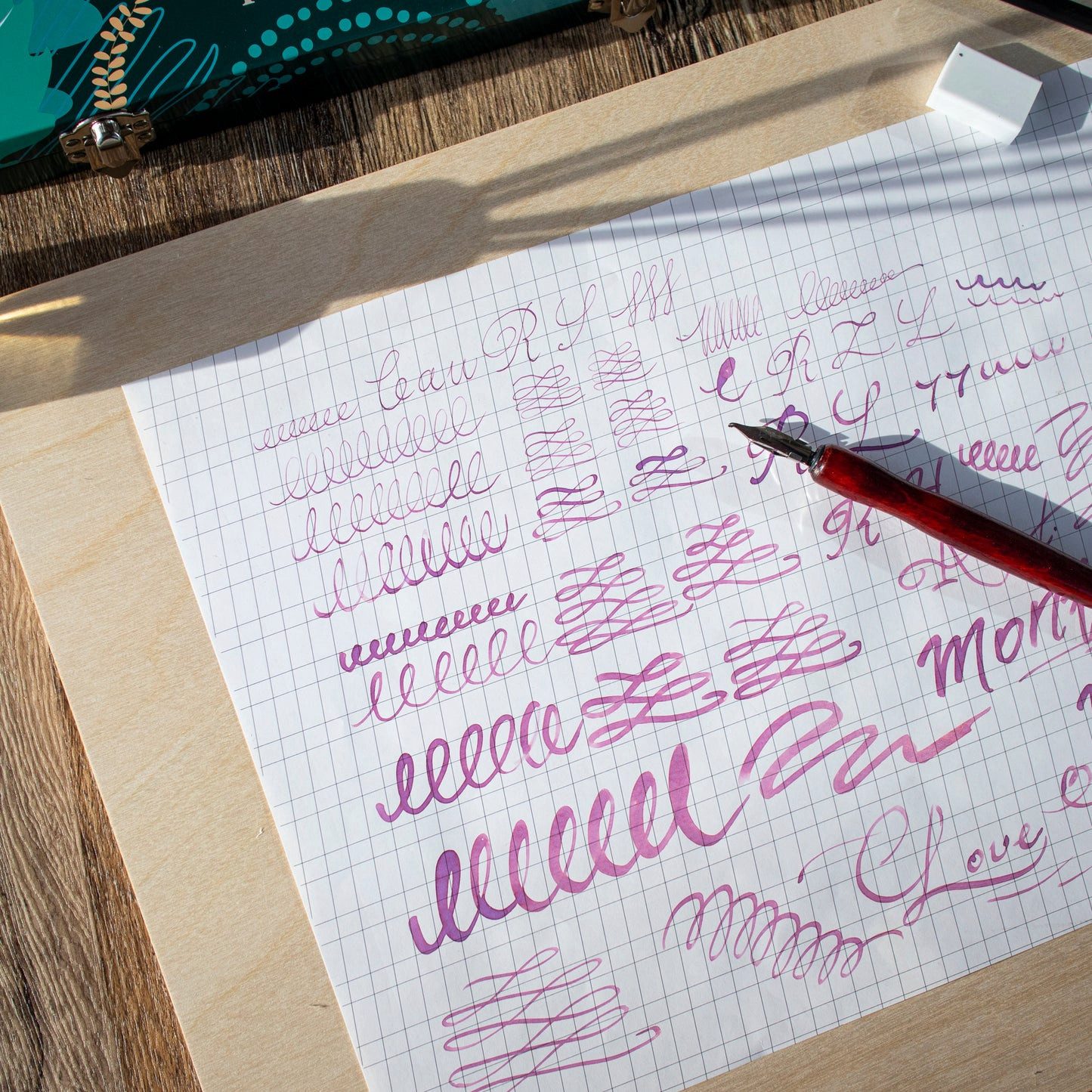 Mont Marte Leinwand Malbrett 30,5 x 40,6 cm -Painting Board aus Holz,Malbrett zum Zeichnen, Leinwand-Sperrholz mit MDF-Rahmen - Ideal auch für Pouring u.v.m.