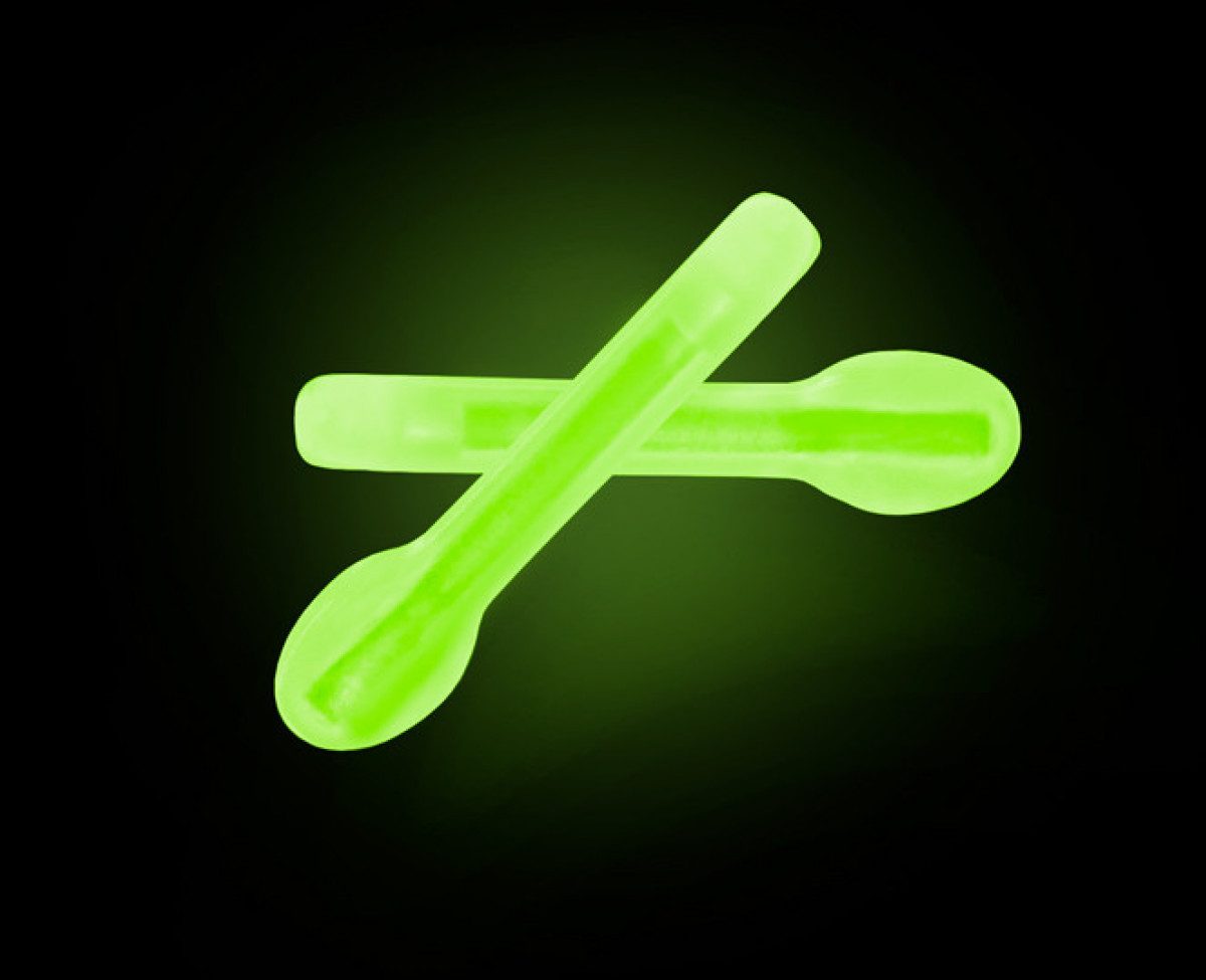 Delphin.sk Bissanzeiger Knicklicht 10 Knicklichter Comet BULB 4,5 x 37 mm Bissanzeiger Nachtangeln Aal, (Spar-Set), Ausgezeichneter Helfer für die Abend- und Nachtjagd