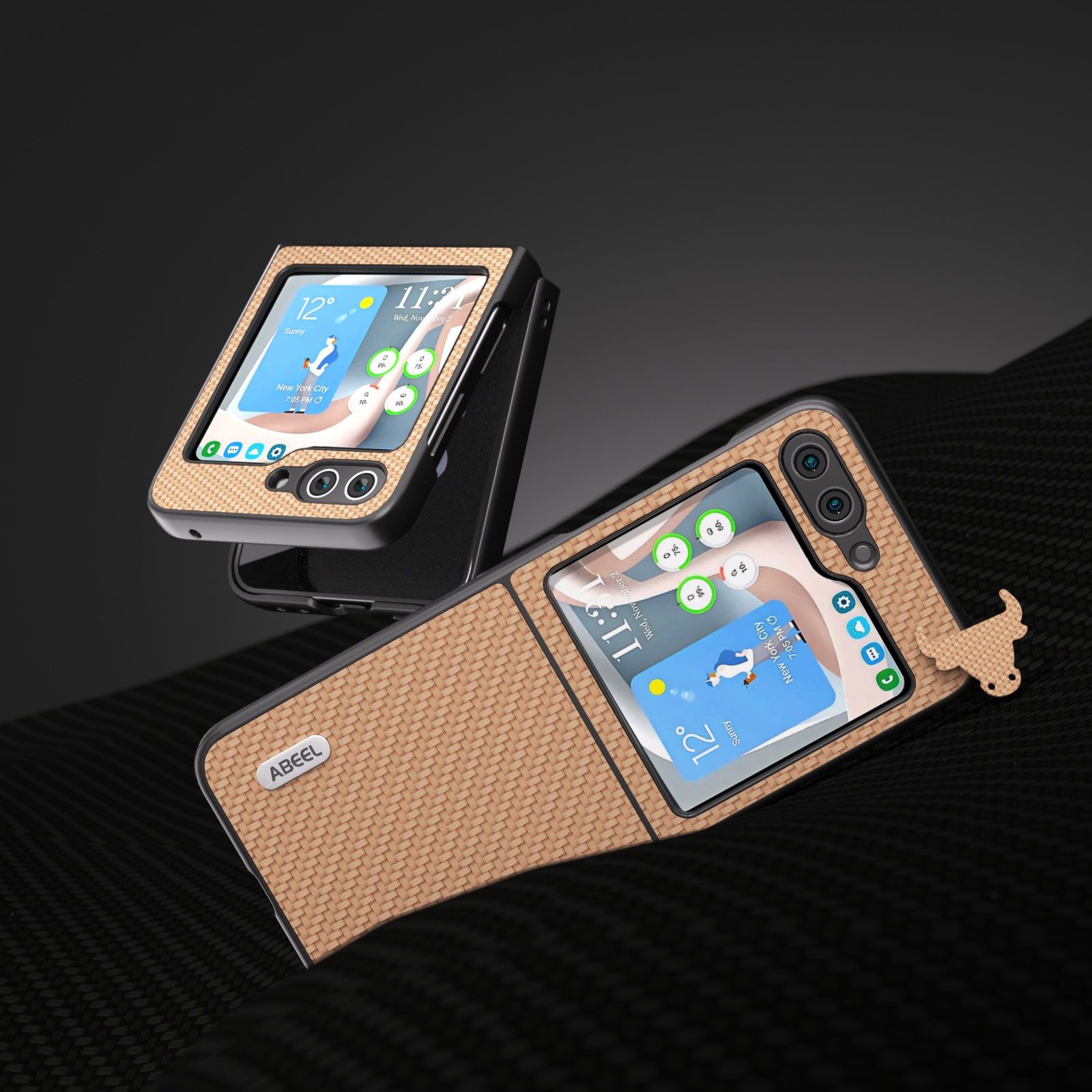 Wigento Handyhülle Für Samsung Galaxy Z Flip5 5G Carbon Textur Schutzhülle Case Hellbraun