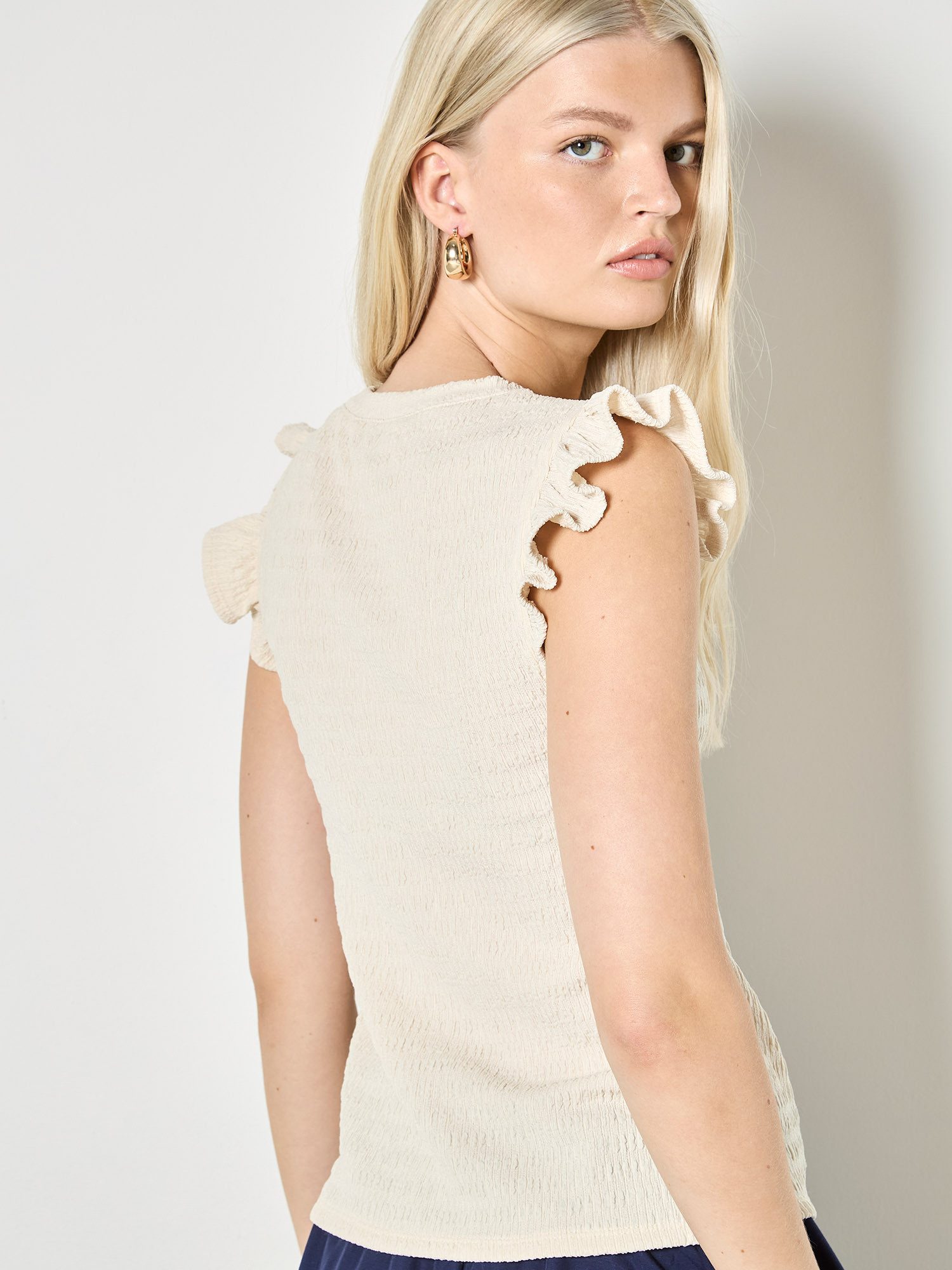 Apricot T-Shirt T-Shirt aus strukturiertem Jersey mit Rüschenärmeln