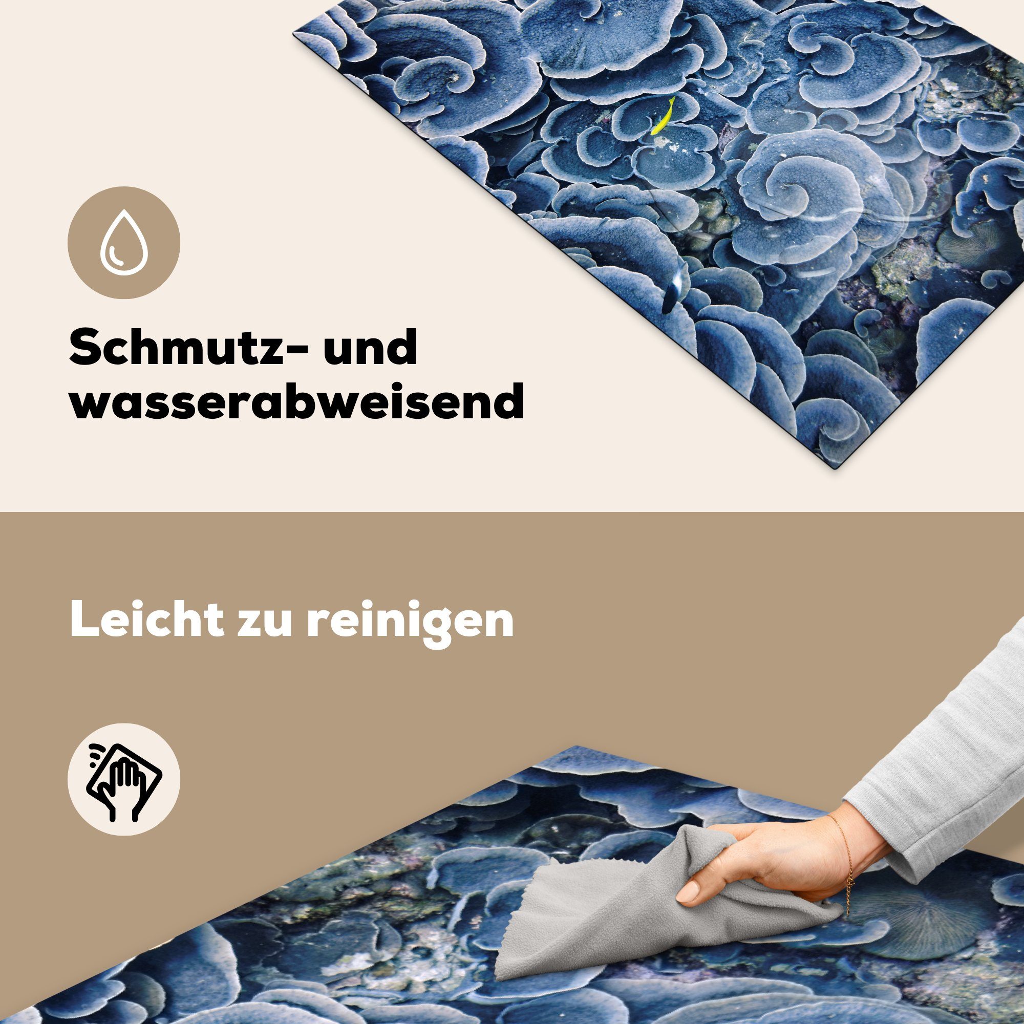 Fisch, (1 blauen, in Ceranfeldabdeckung, Herdblende-/Abdeckplatte tlg), der für einer MuchoWow einen auf Vinyl, Draufsicht der Nähe Arbeitsplatte 83x51 küche gelben cm,