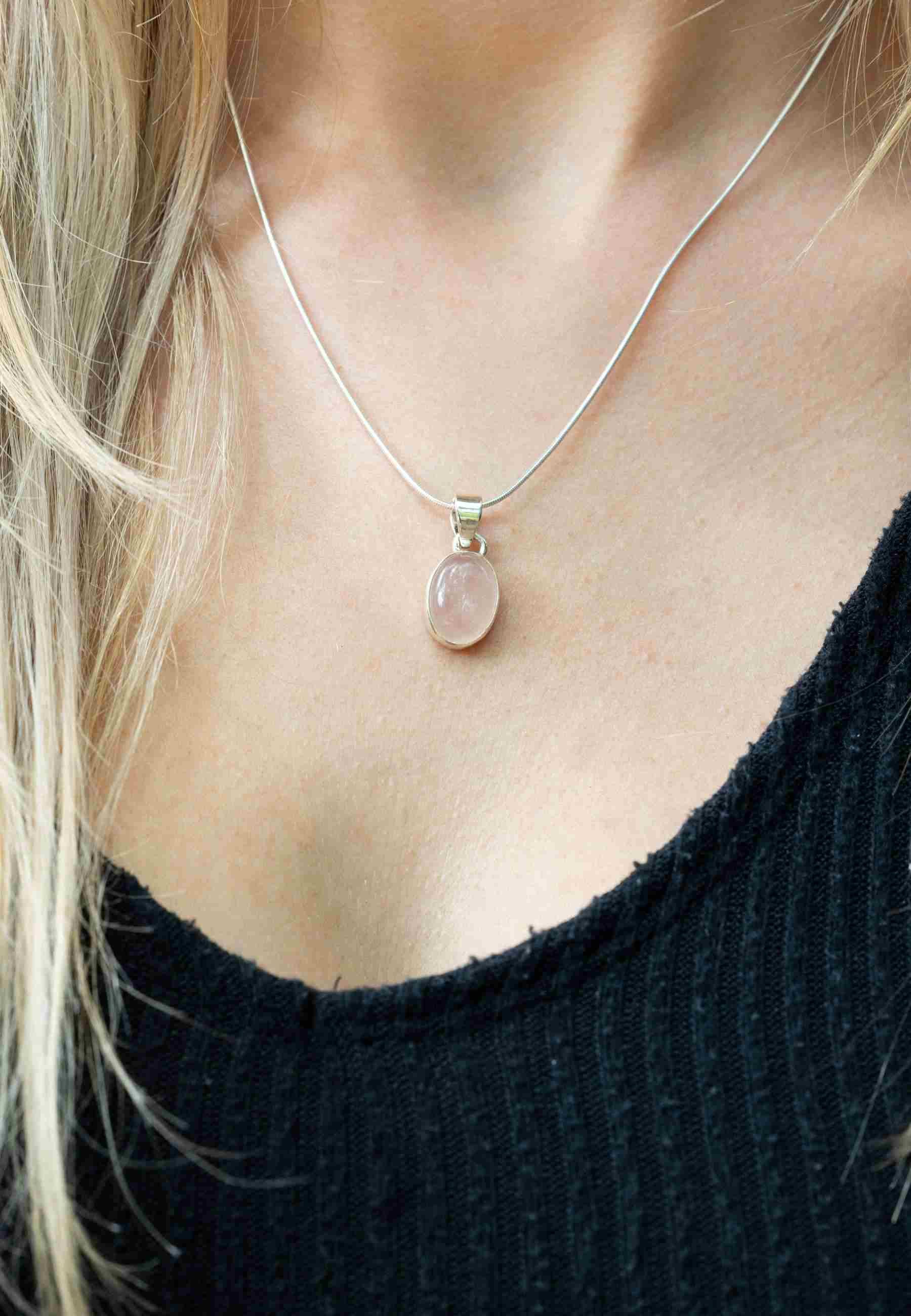 mantraroma Kette mit Anhänger SAMA oval günstig online kaufen