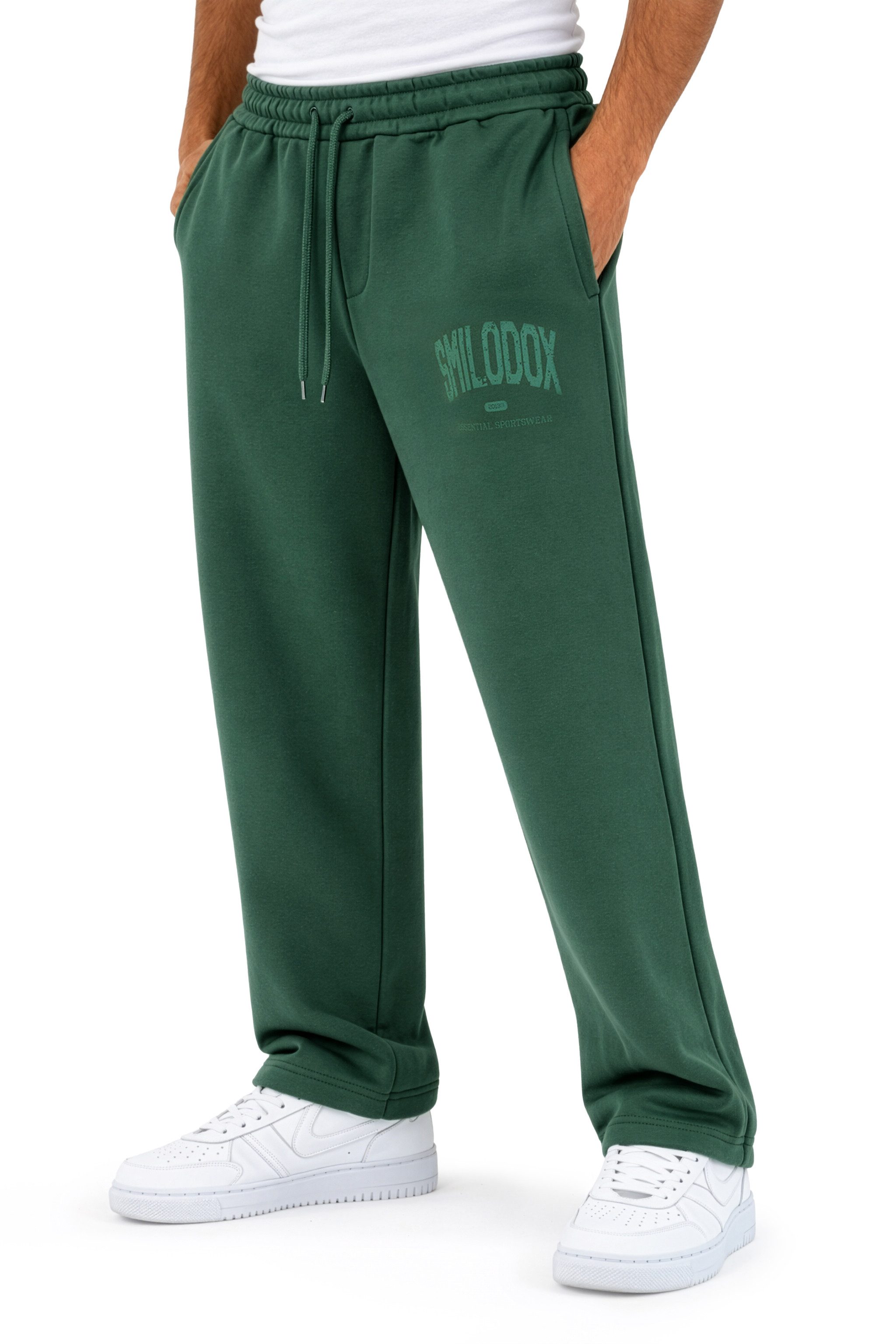Smilodox Jogginghose Oswin, Trainingshose Herren, Baggy Fit mit elastischem Bund, Gym weites Bein, weiches Sweat, sportlicher Look, Logo-Detail