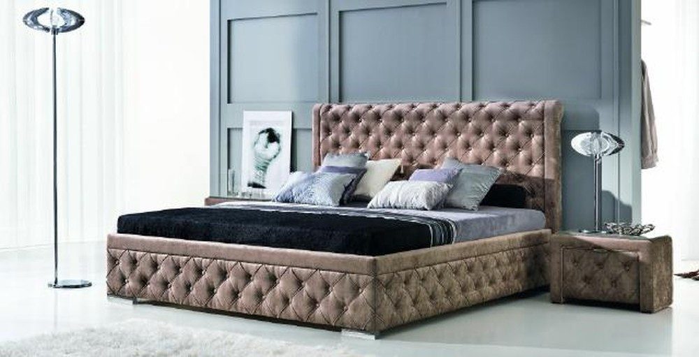 Polsterbett Lederbett Chesterfield mit Polsterung und Bettkasten
