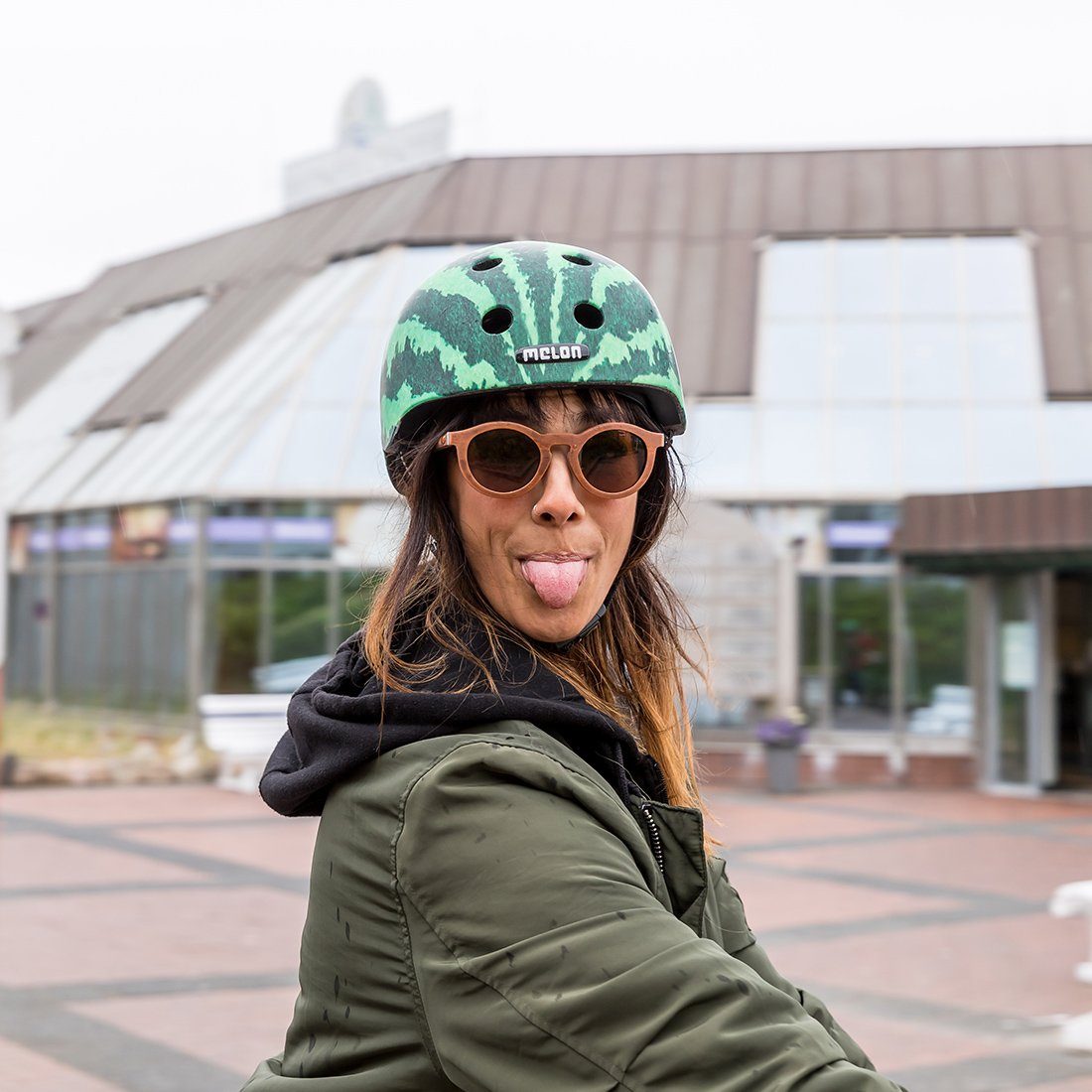 Melon Fahrradhelm Real Melon (matte), super leicht, Magnetverschluss, größenverstellbar, mehr als 50 Designs