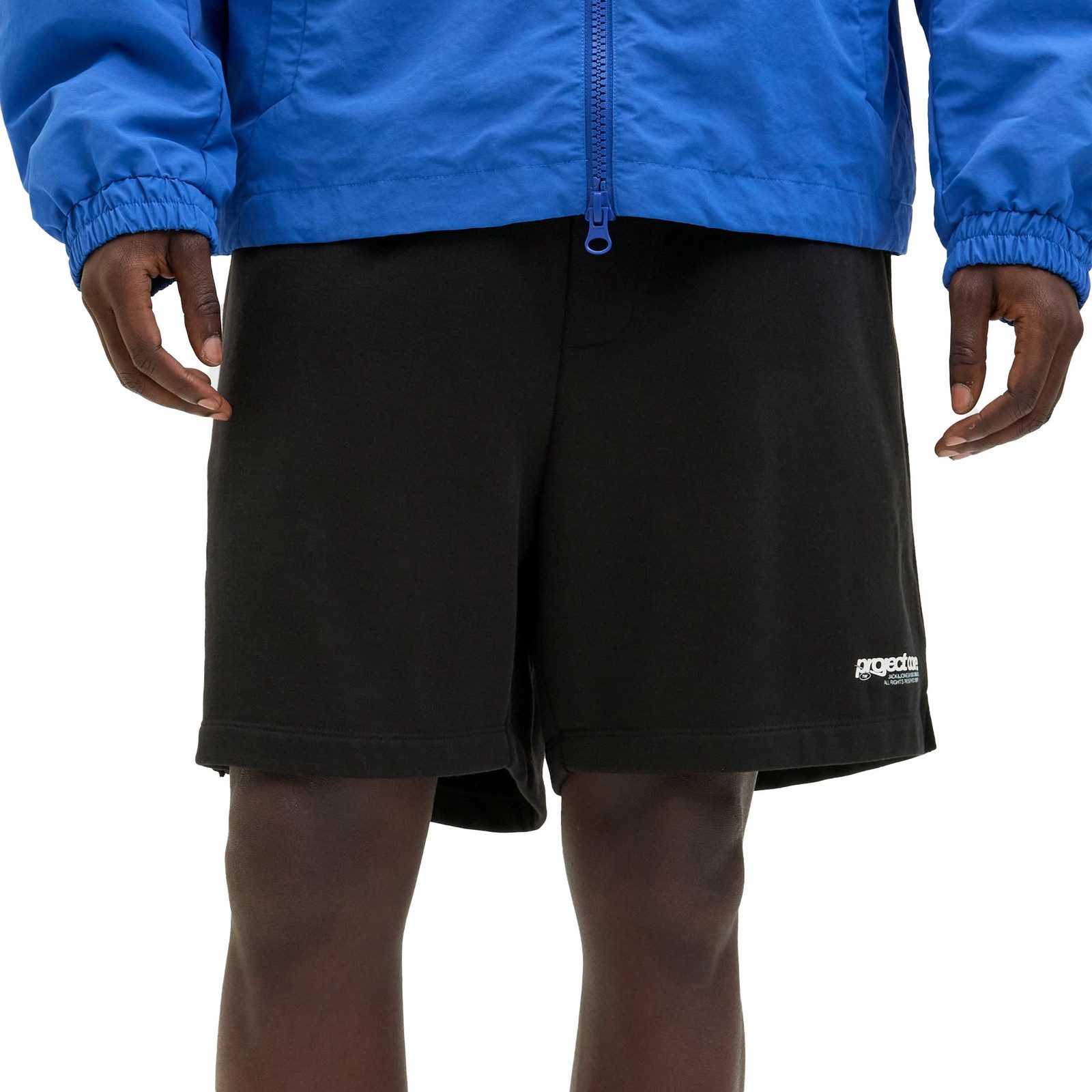Jack & Jones Sweatshorts JPSTKARL Union Sweat Shorts LNG SN mit Schriftzug auf dem linken Bein