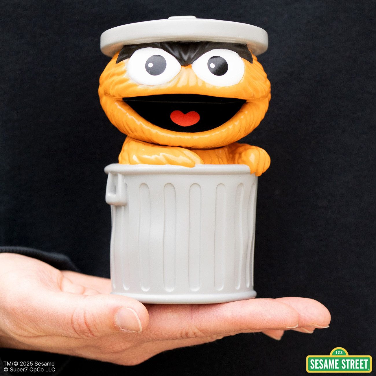 Super7 Merchandise-Figur Sesamstraße FUN! FUN! Soft Vinyl Figur Oscar the Grouch (Orange) 13 cm