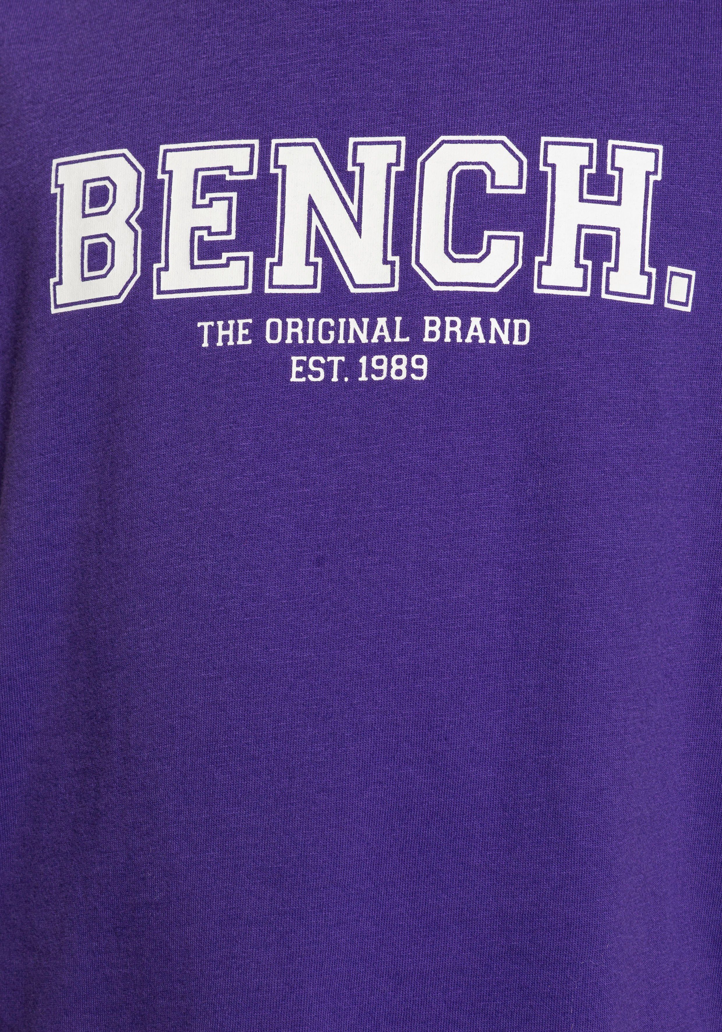 kurzer T-Shirt gerader Form in Bench.