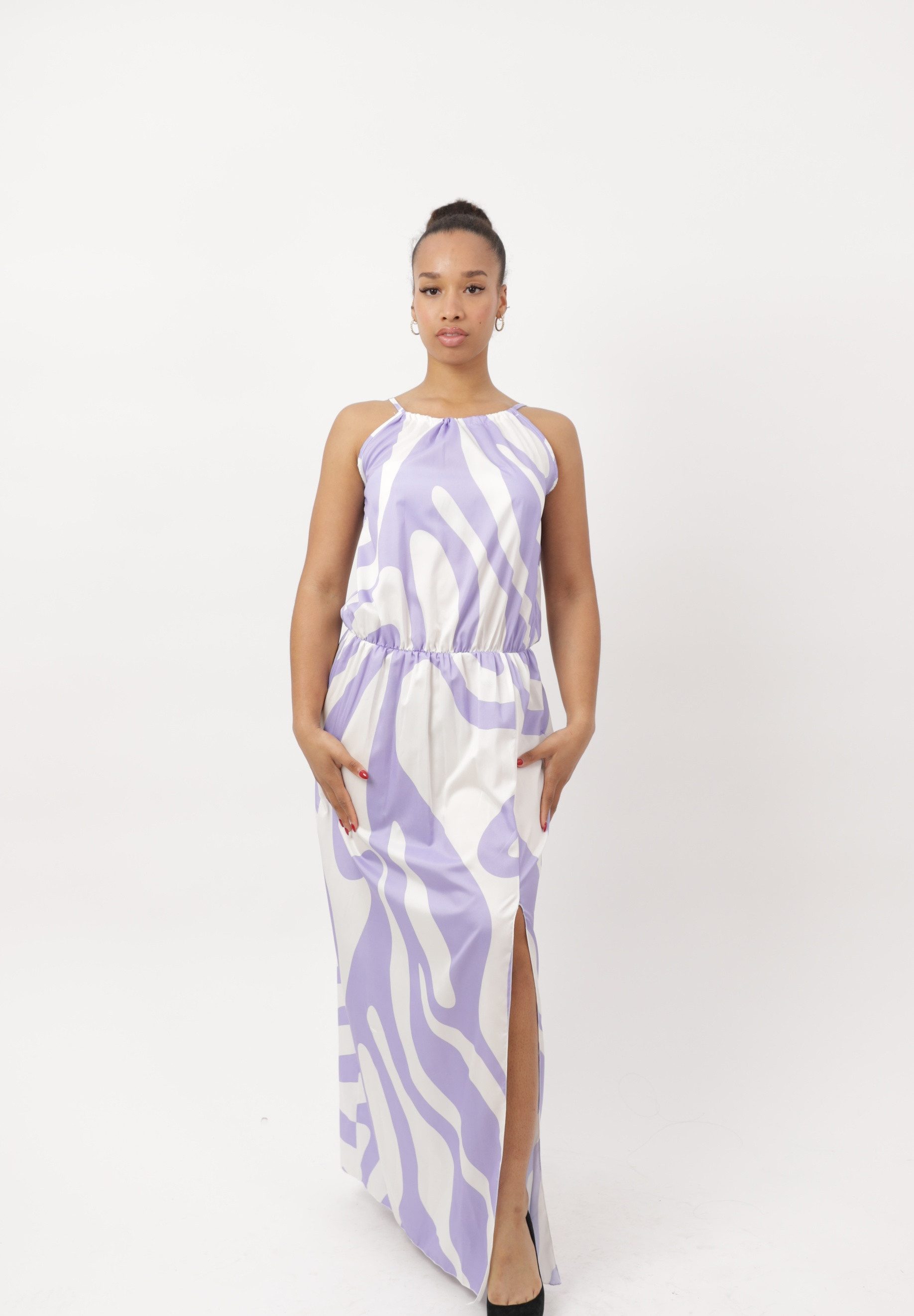 Elara Maxikleid Damen Maxikleid mit abstraktem Muster und Beinschlitz (1-tlg) ohne Details