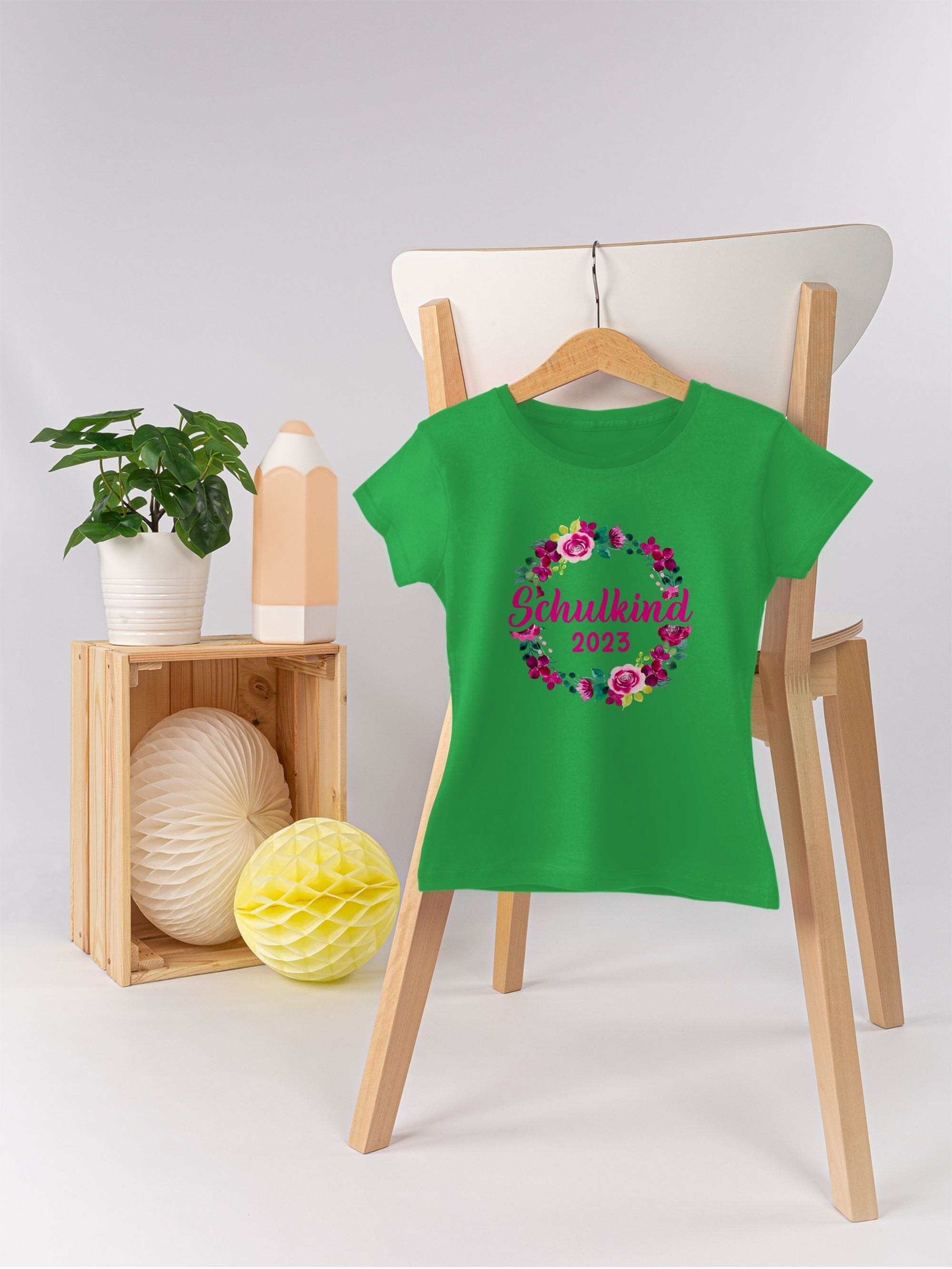 Shirtracer T-Shirt Schulkind Grün Blumenkranz 2023 Mädchen Einschulung 1