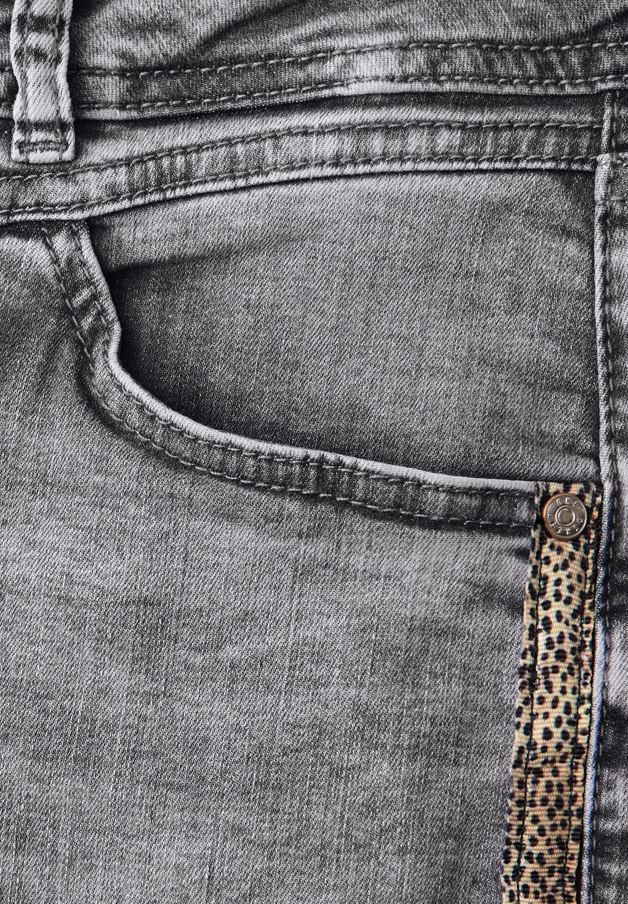 STREET ONE Comfort-fit-Jeans Middle Waist – Bild 4 von 5