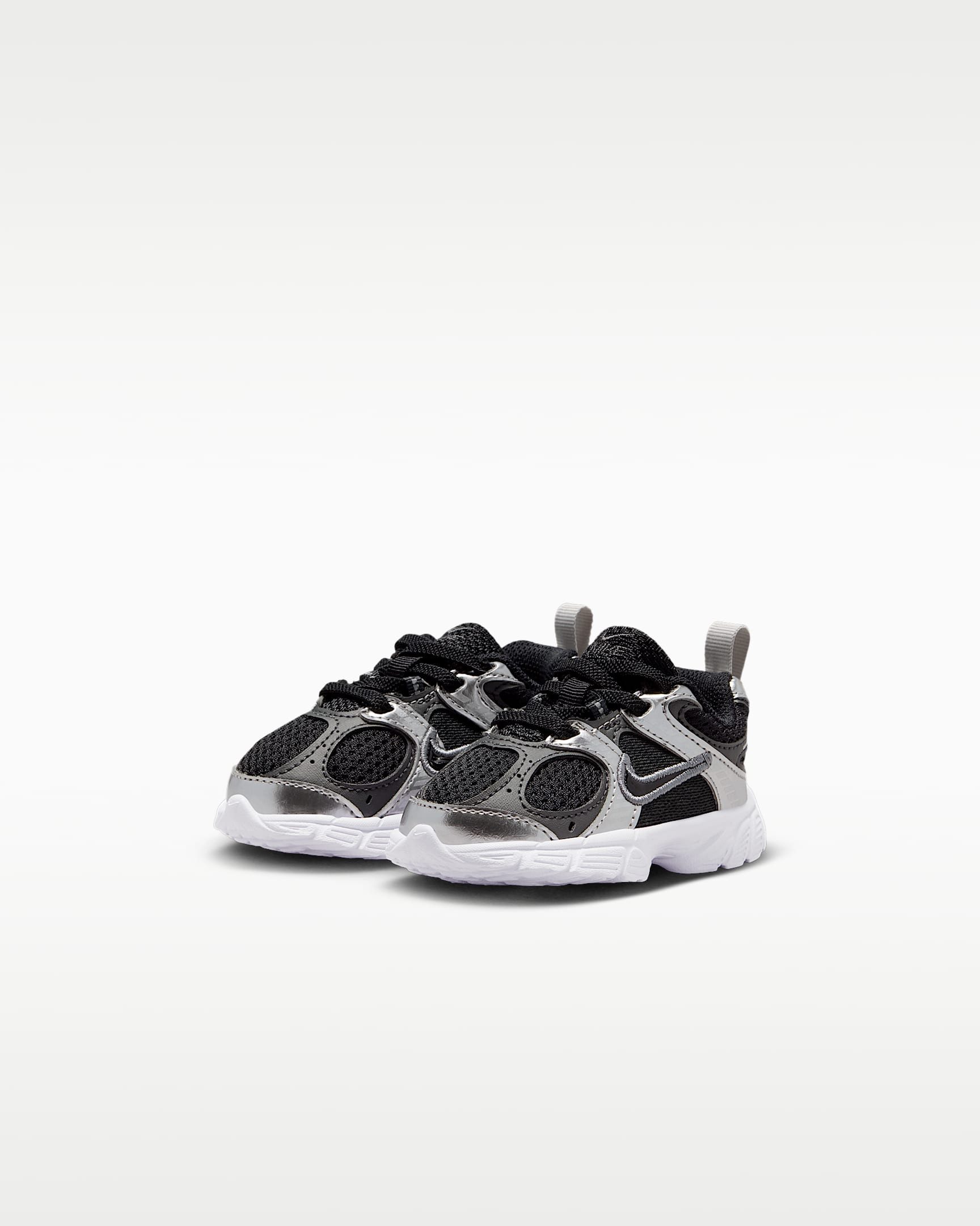 Nike Sportswear V5 RNR Sneaker (für Kinder) inspiriert vom Design des Y2K Nike Vomero 5