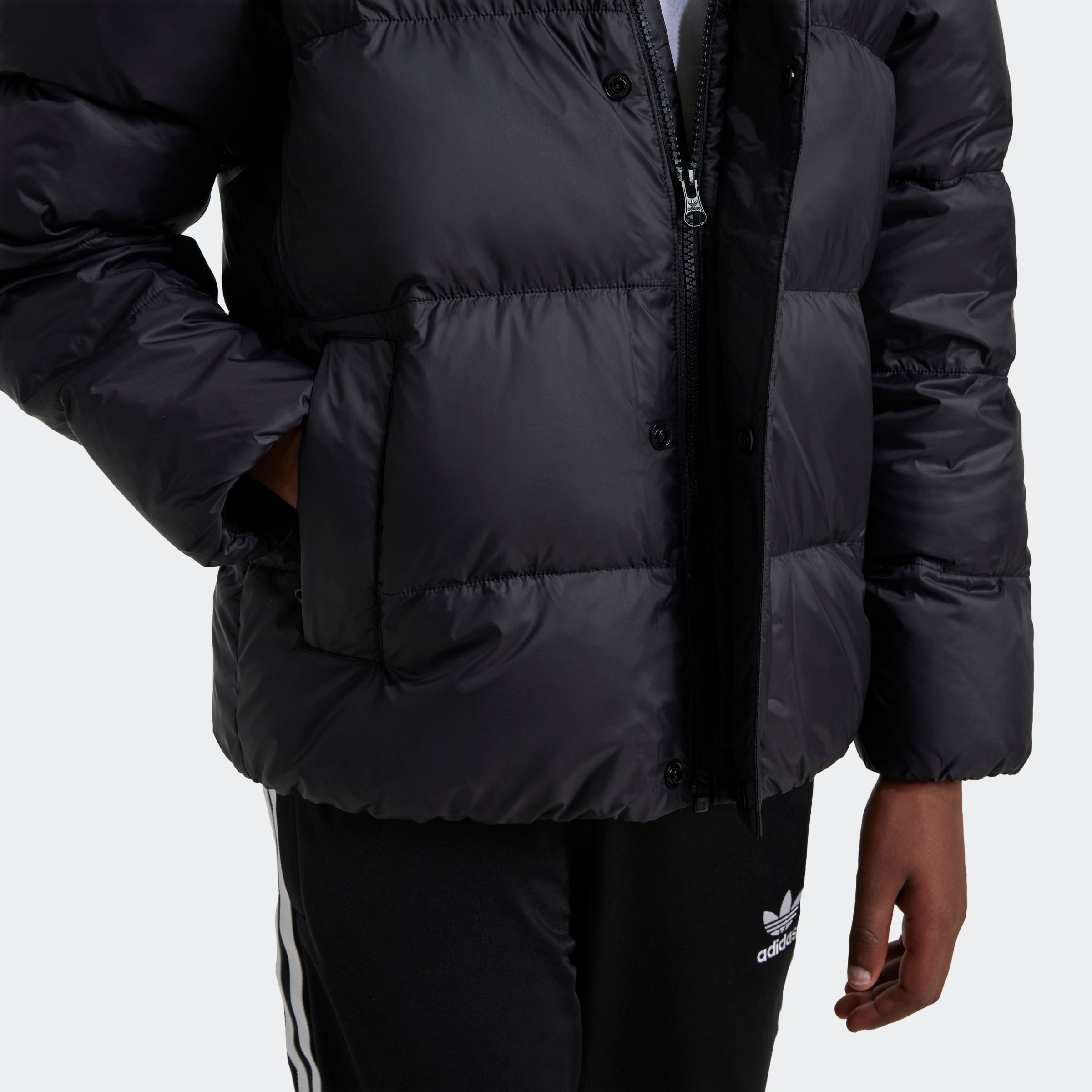 adidas Originals Steppjacke ADICOLOR KIDS mit abnehmbarer Kapuze, lockere Schnittform