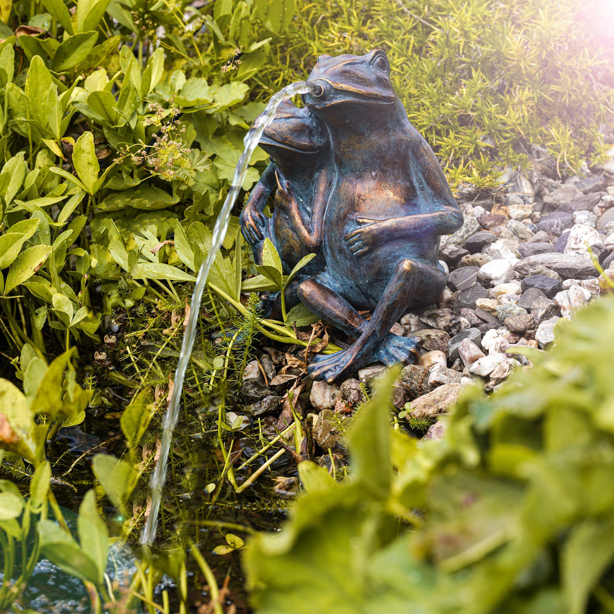 esotec Wasserspeier Solar Komplettset Froschpaar 20x15x22cm Pumpe 380l/h Modul 8Wp 101657 (Komplettset)
