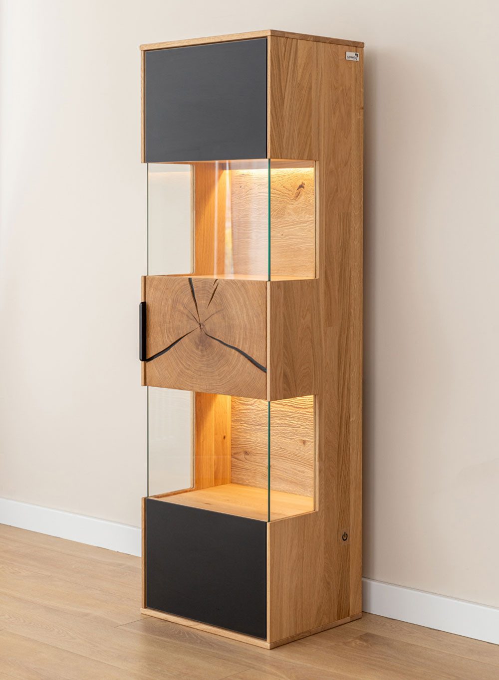 Feldmann-Wohnen Hängevitrine Tirano (1-türig, mit Einlegeböden, mit Glaseinsatz, 1-St., Massivholz, geölte Oberfläche) 43x33x142cm 1-türig Eiche Natur - Absetzungen schwarz / Hirnholz