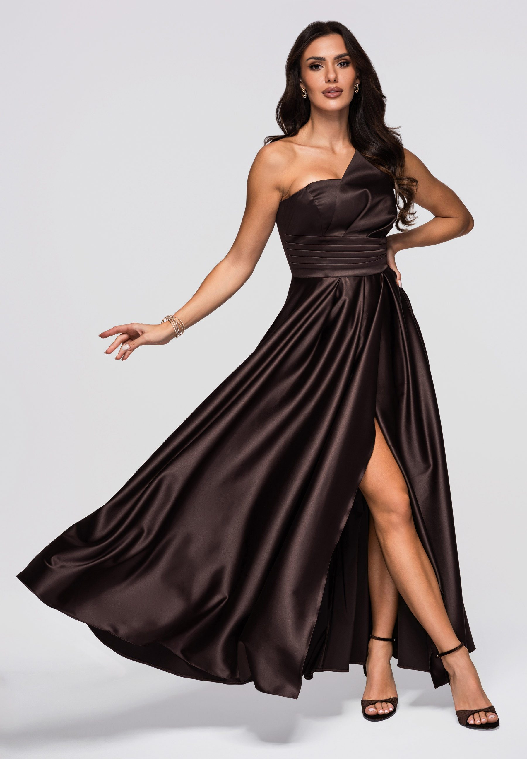 OMBRE Abendkleid Trägerloses Satinkleid mit hohem Schlitz